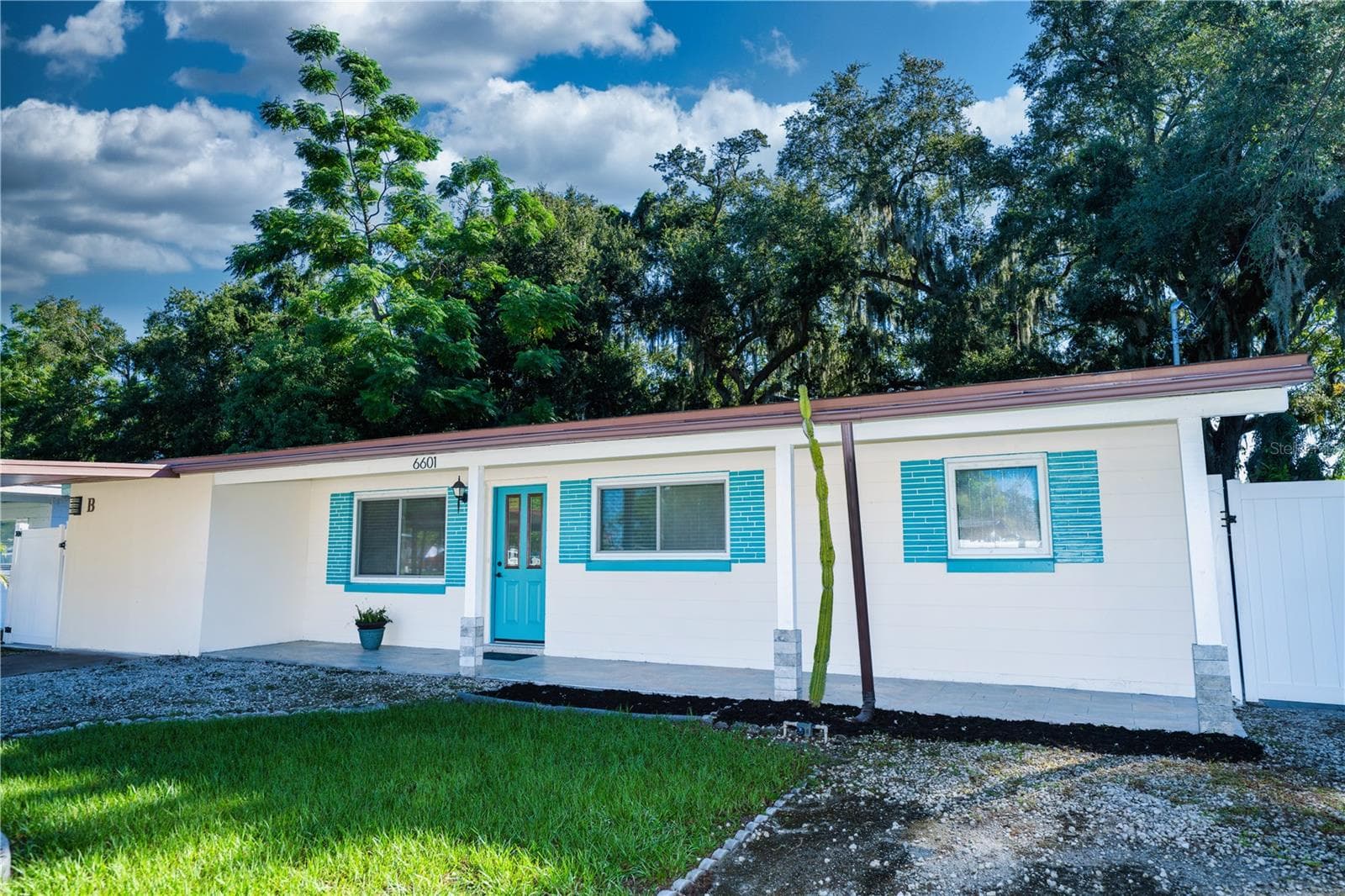 Single Family Residence at 6601 HARVEY ST W, ORLANDO, photo 2 of 28