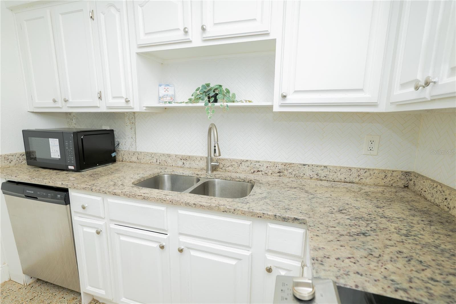 Single Family Residence at 6601 HARVEY ST W, ORLANDO, photo 7 of 28
