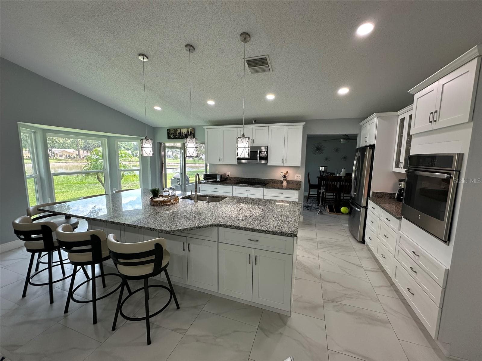Single Family Residence at 9908 SAINT JOSEPH CT, NEW PORT RICHEY, photo 8 of 32
