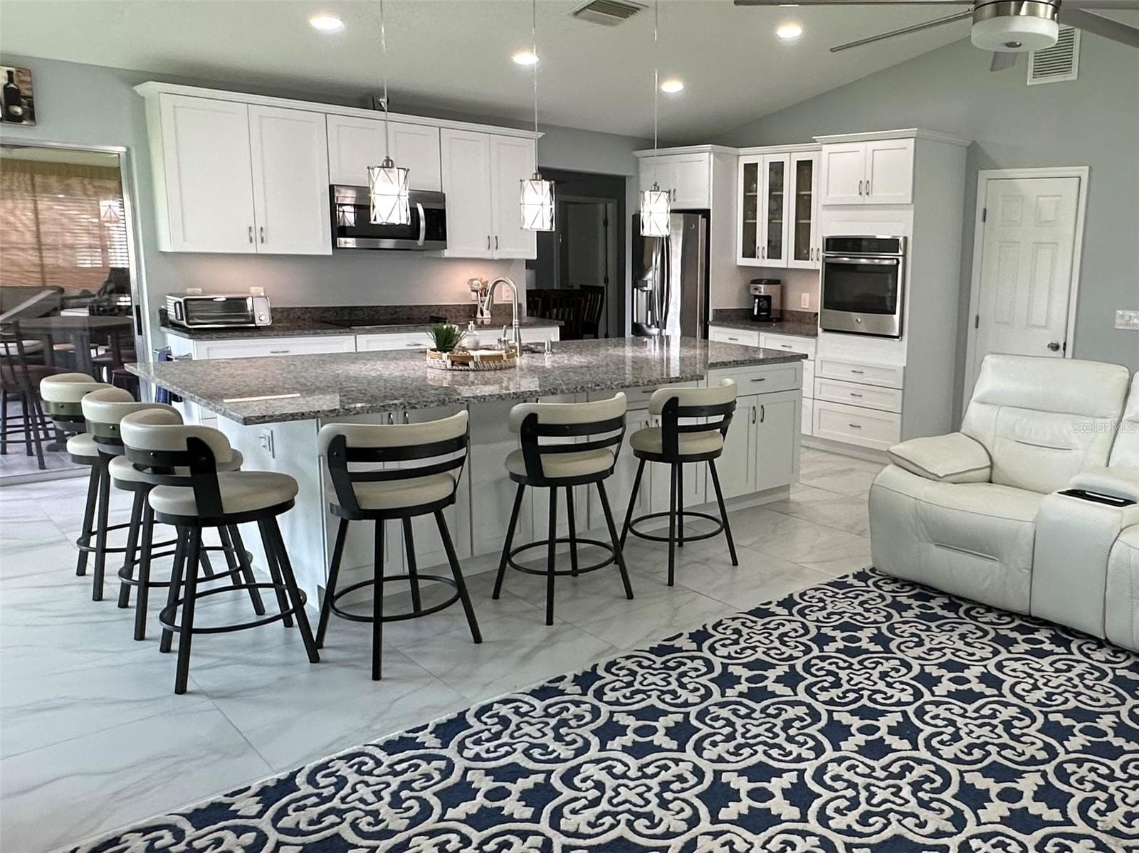 Single Family Residence at 9908 SAINT JOSEPH CT, NEW PORT RICHEY, photo 13 of 32