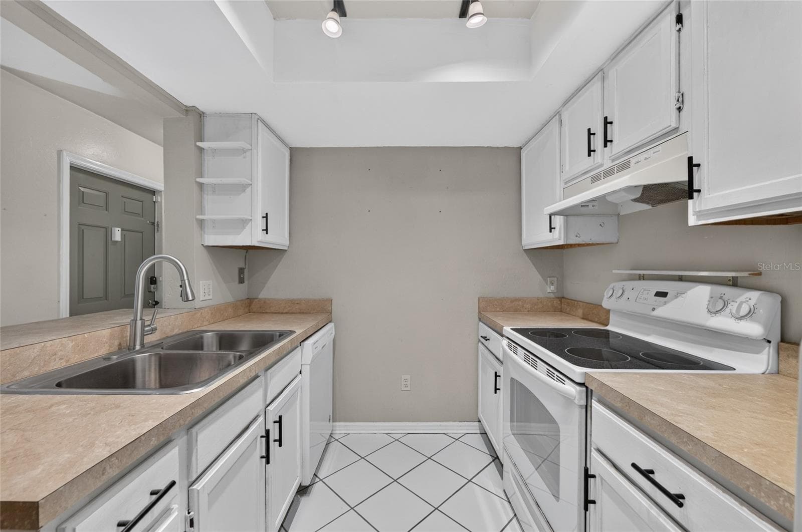 Condominium at 7200 SW 8TH AVE #P99, GAINESVILLE, photo 8 of 30
