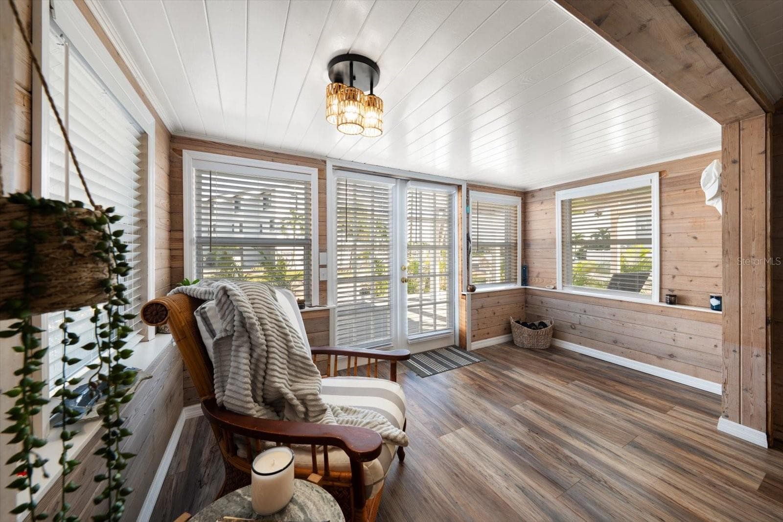 Single Family Residence at 115 99TH AVE, TREASURE ISLAND, photo 5 of 73