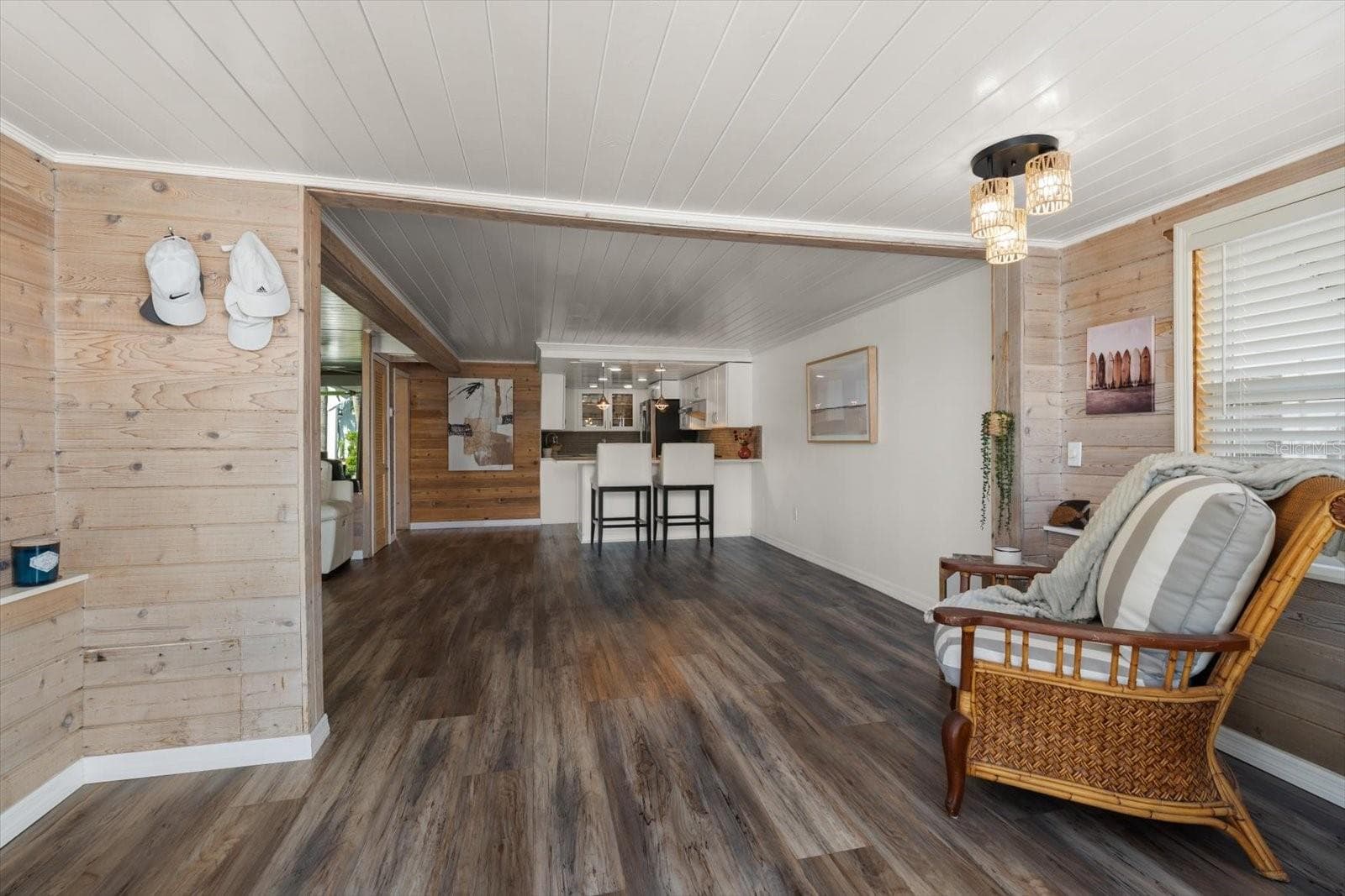 Single Family Residence at 115 99TH AVE, TREASURE ISLAND, photo 6 of 73