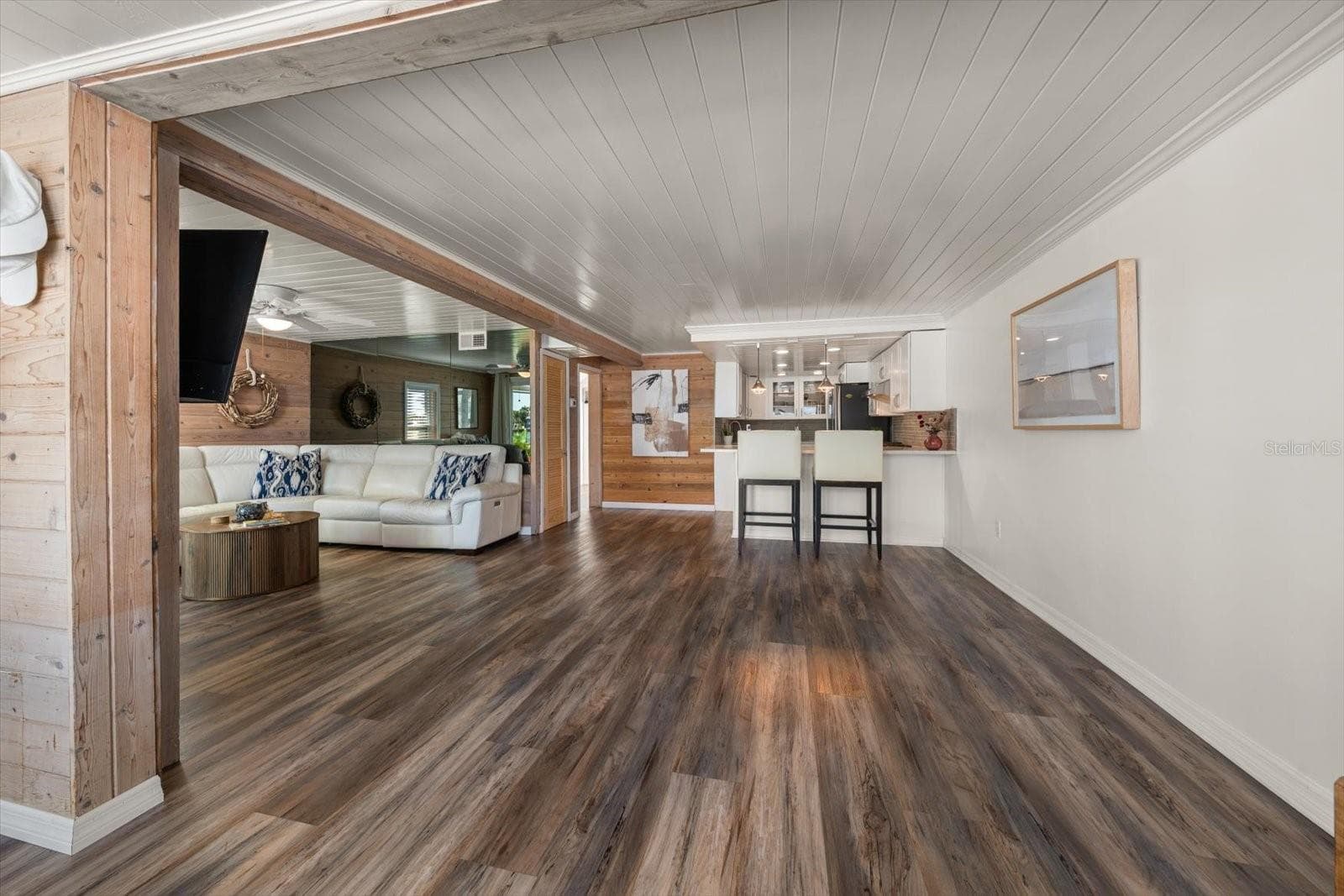 Single Family Residence at 115 99TH AVE, TREASURE ISLAND, photo 7 of 73