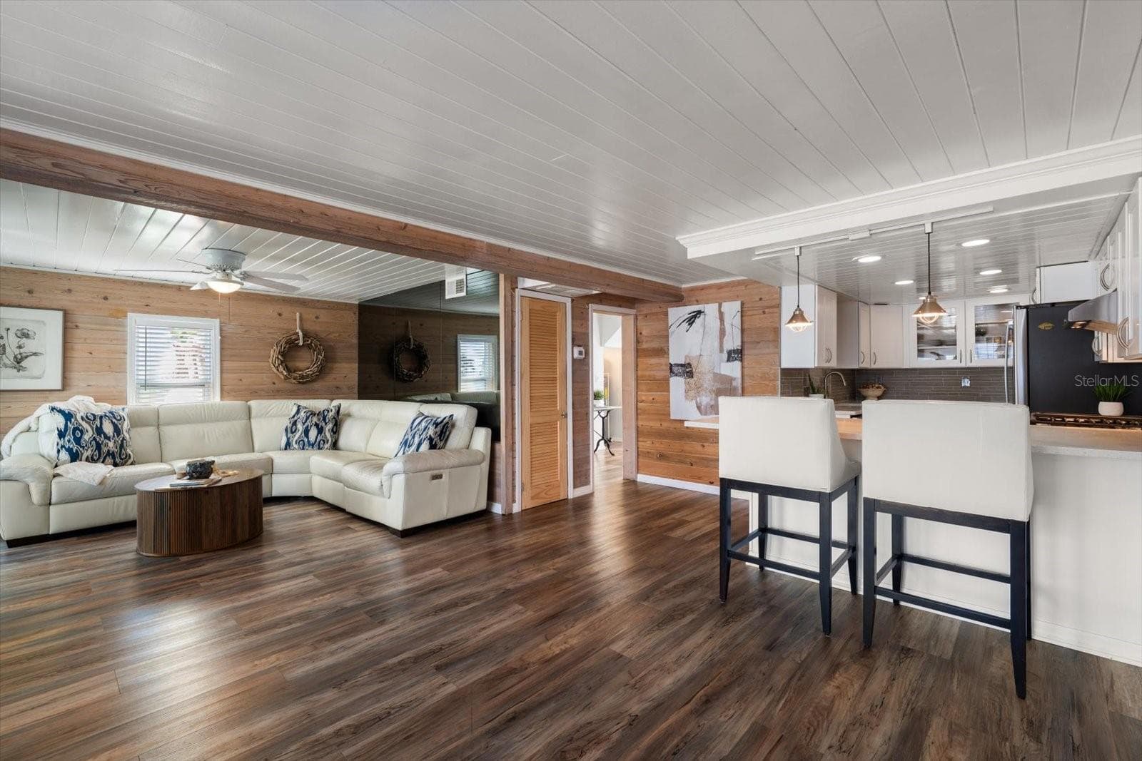 Single Family Residence at 115 99TH AVE, TREASURE ISLAND, photo 8 of 73