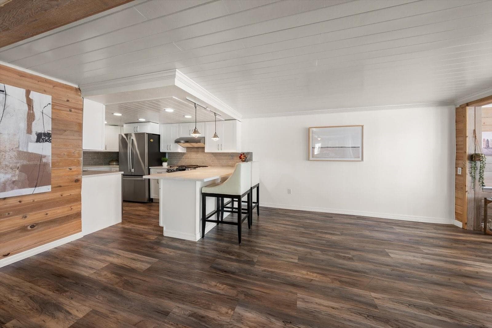 Single Family Residence at 115 99TH AVE, TREASURE ISLAND, photo 15 of 73
