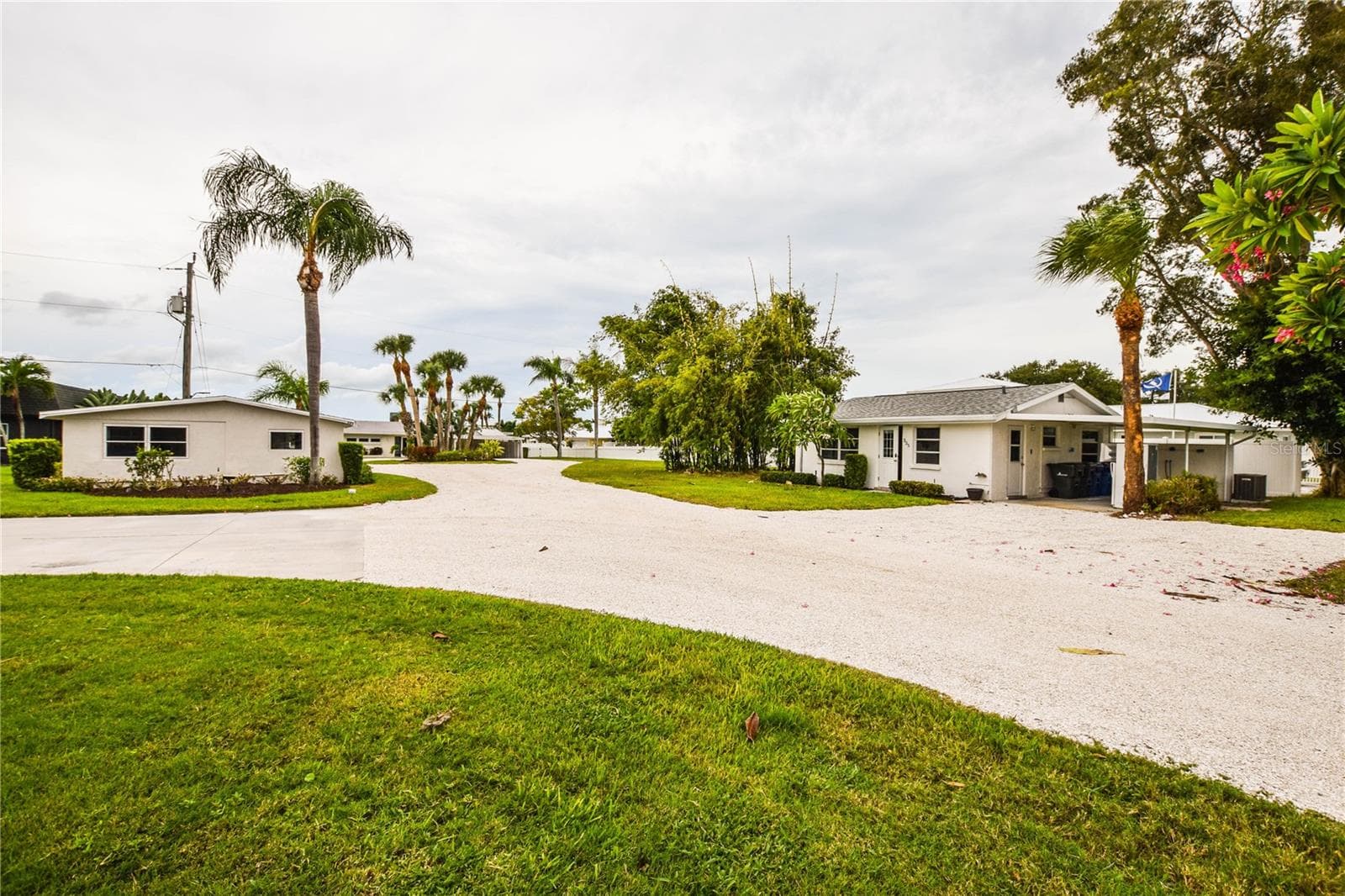 Single Family Residence at 321 BAYSHORE RD, NOKOMIS, photo 11 of 48