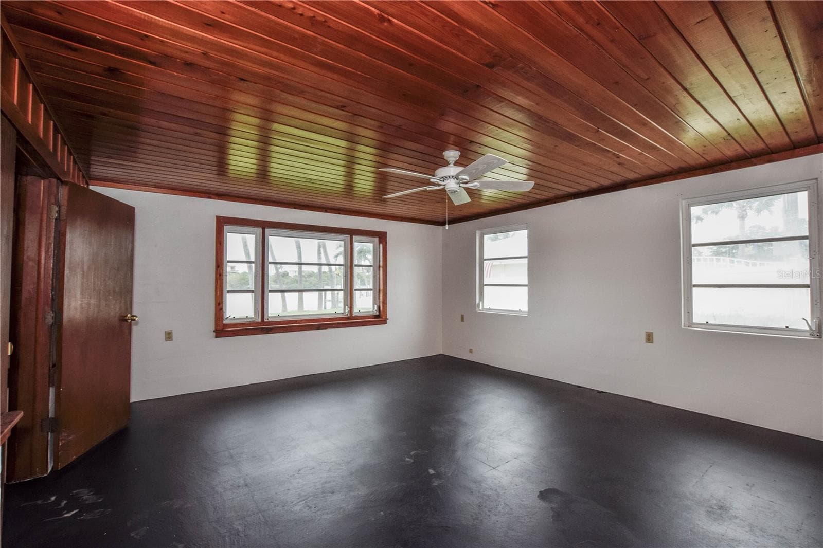 Single Family Residence at 321 BAYSHORE RD, NOKOMIS, photo 21 of 48
