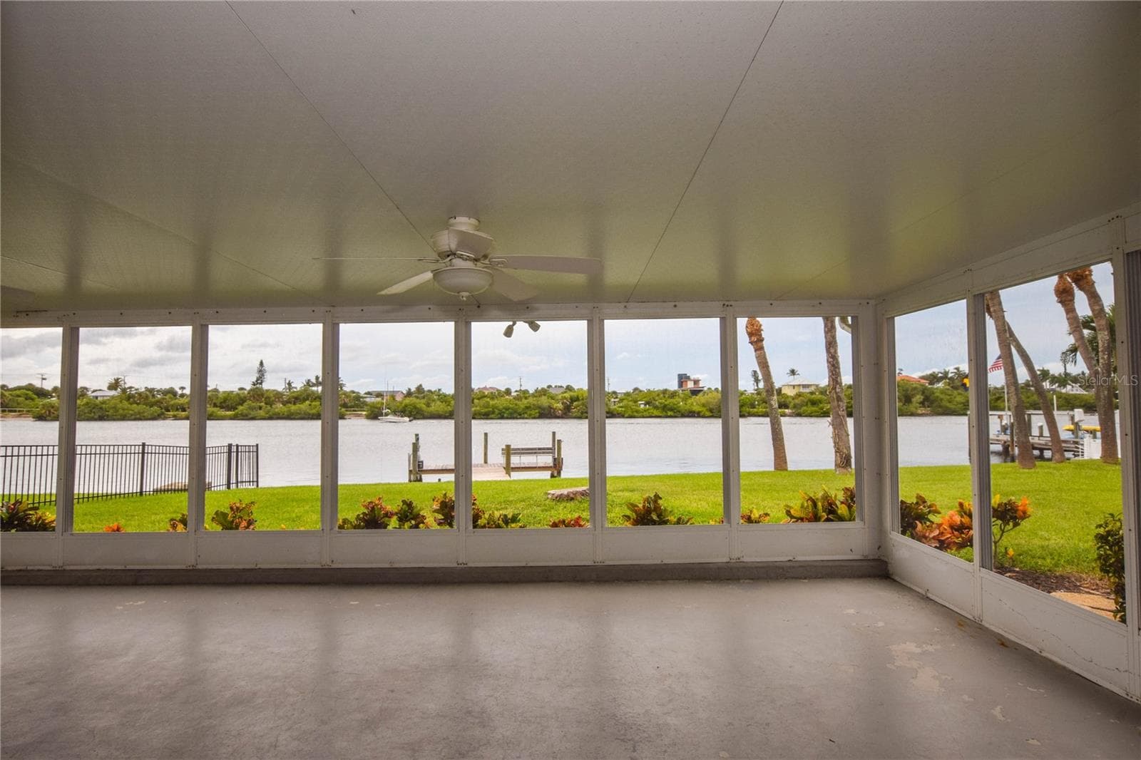 Single Family Residence at 321 BAYSHORE RD, NOKOMIS, photo 23 of 48