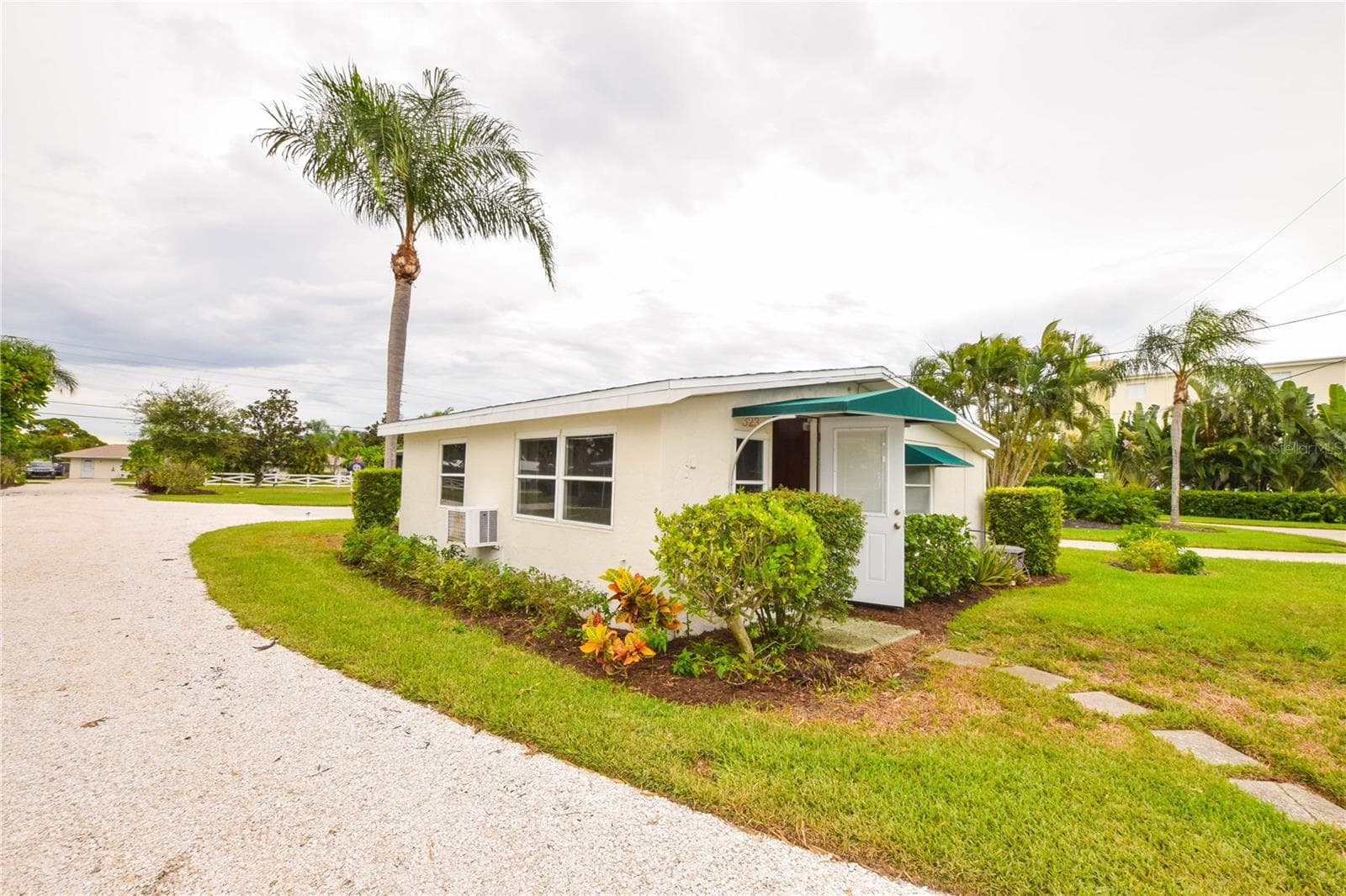 Single Family Residence at 321 BAYSHORE RD, NOKOMIS, photo 32 of 48