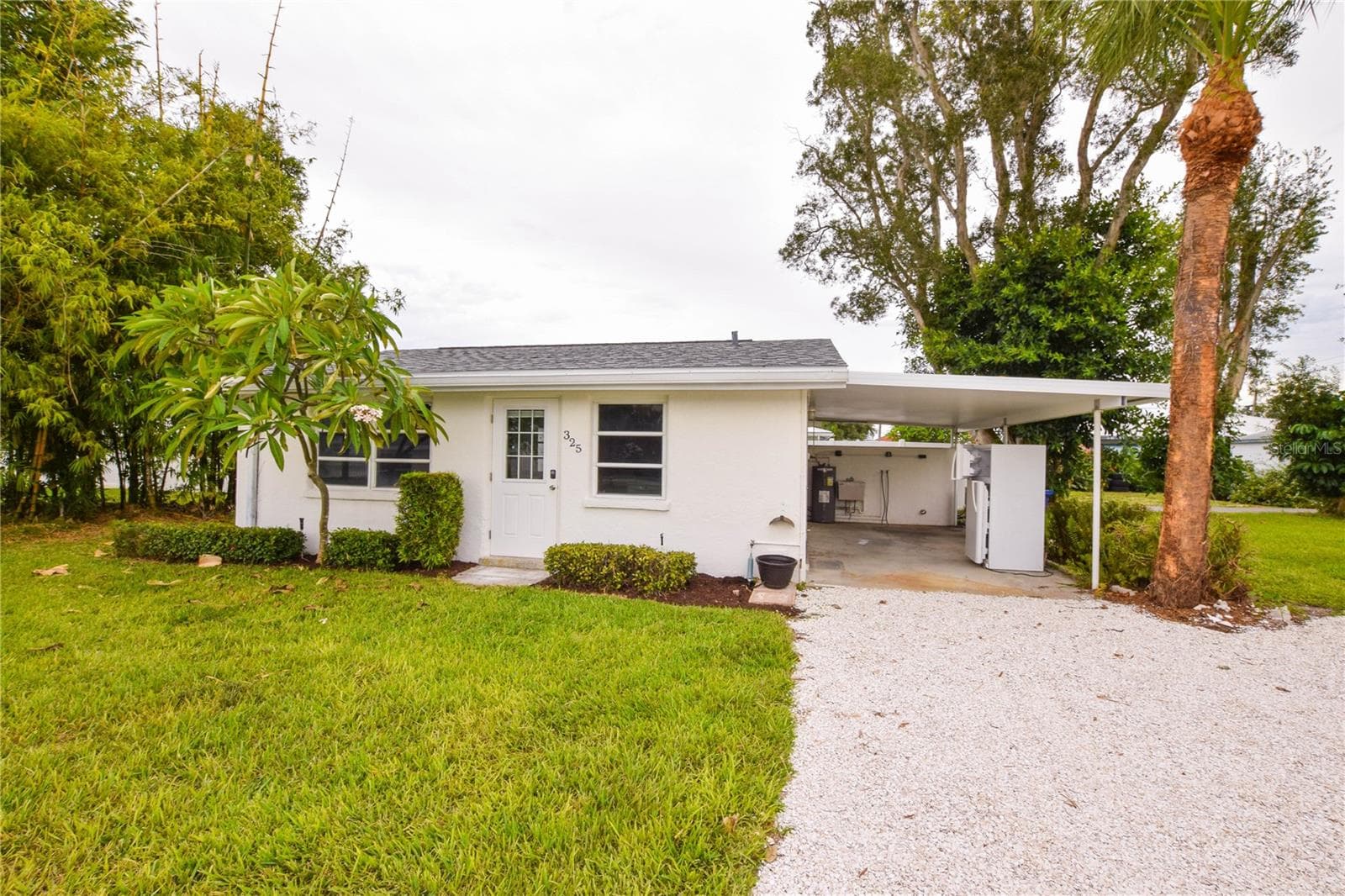 Single Family Residence at 321 BAYSHORE RD, NOKOMIS, photo 33 of 48