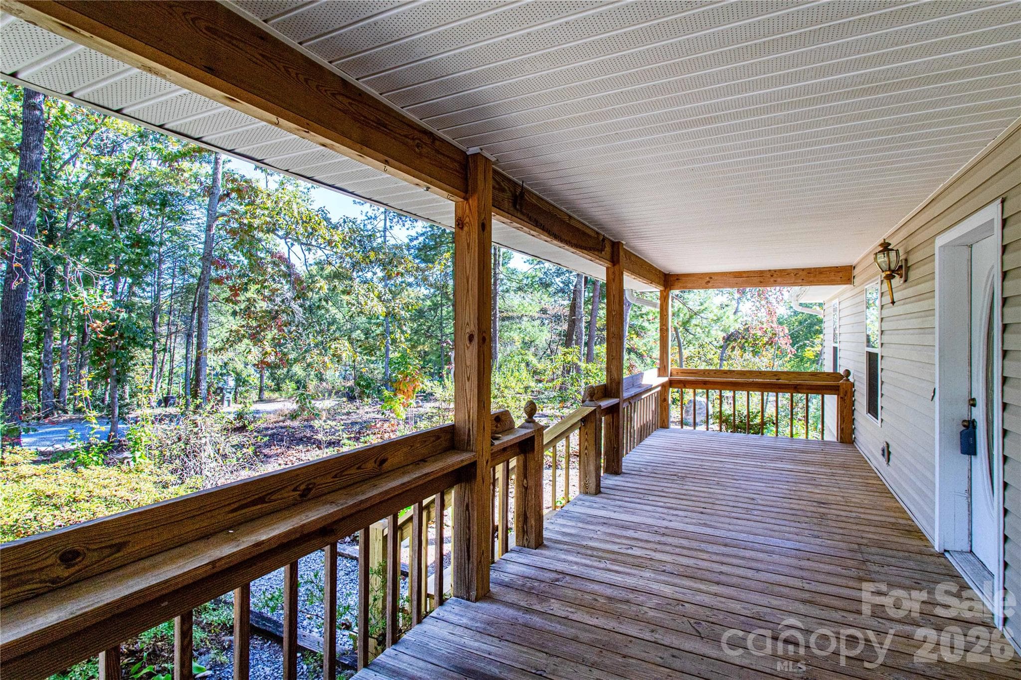 Single Family Residence at 3 Edna Oaks Road, Hendersonville, photo 3 of 43