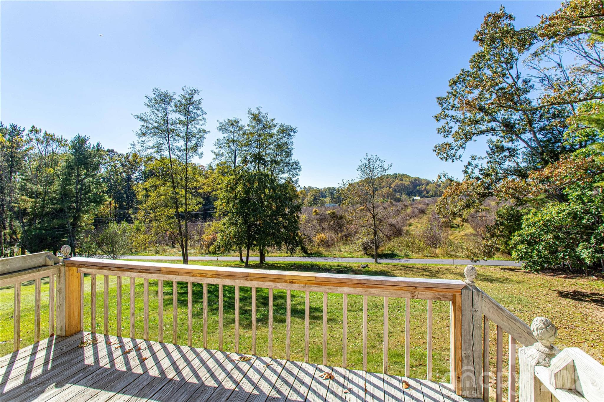 Single Family Residence at 3 Edna Oaks Road, Hendersonville, photo 31 of 43