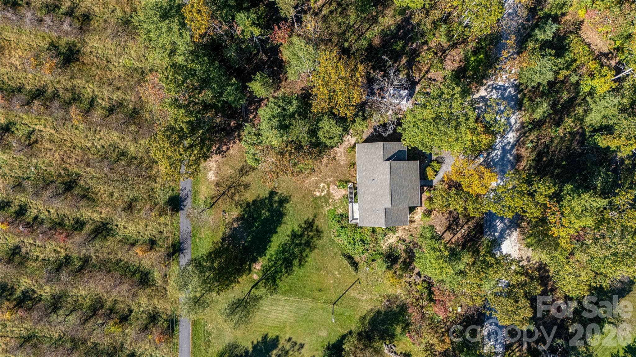 Single Family Residence at 3 Edna Oaks Road, Hendersonville, photo 36 of 43