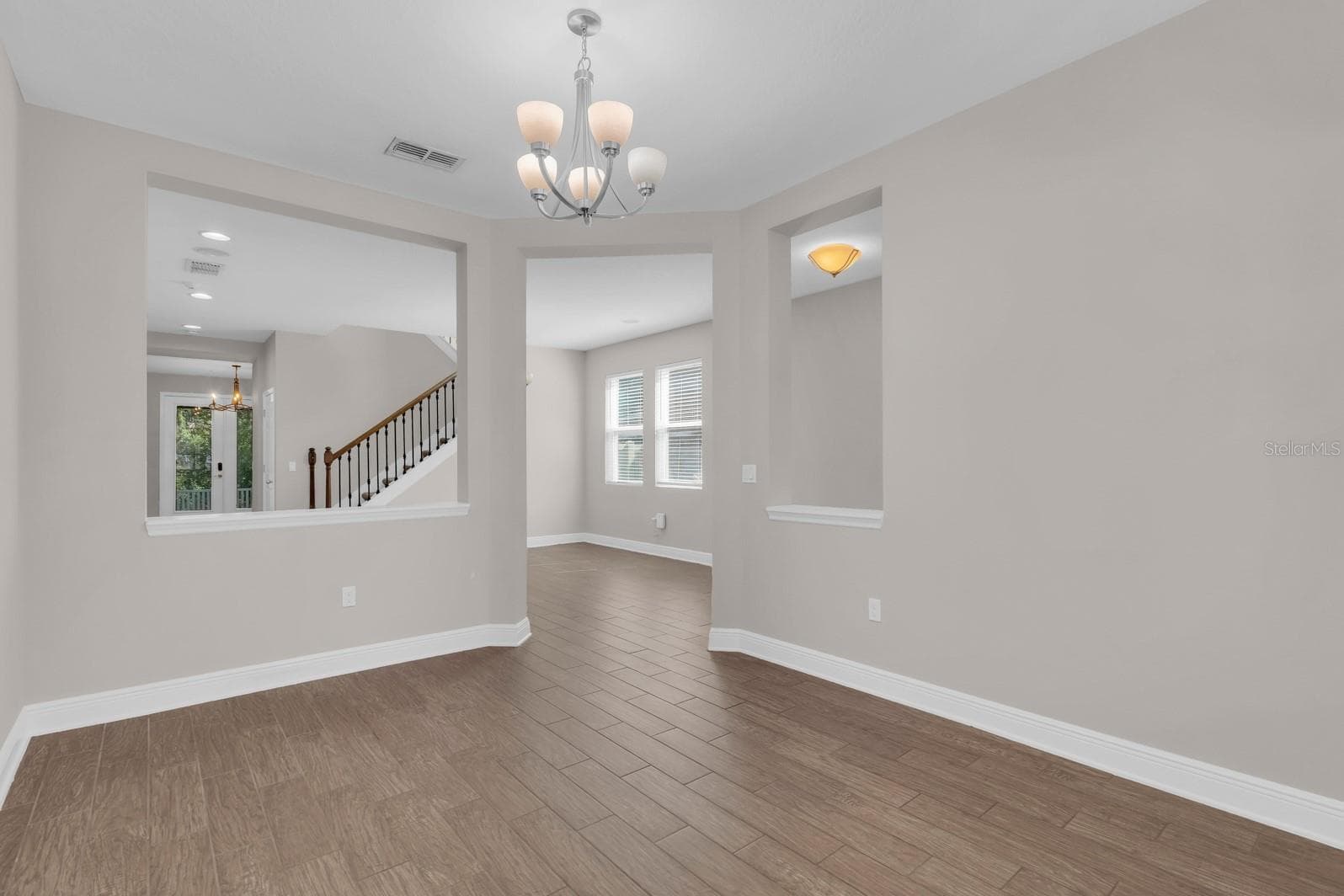 Single Family Residence at 8061 PLEASANT PINE CIR, WINTER PARK, photo 9 of 43