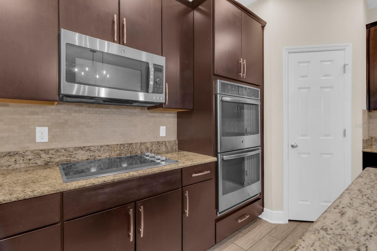 Single Family Residence at 8061 PLEASANT PINE CIR, WINTER PARK, photo 13 of 43