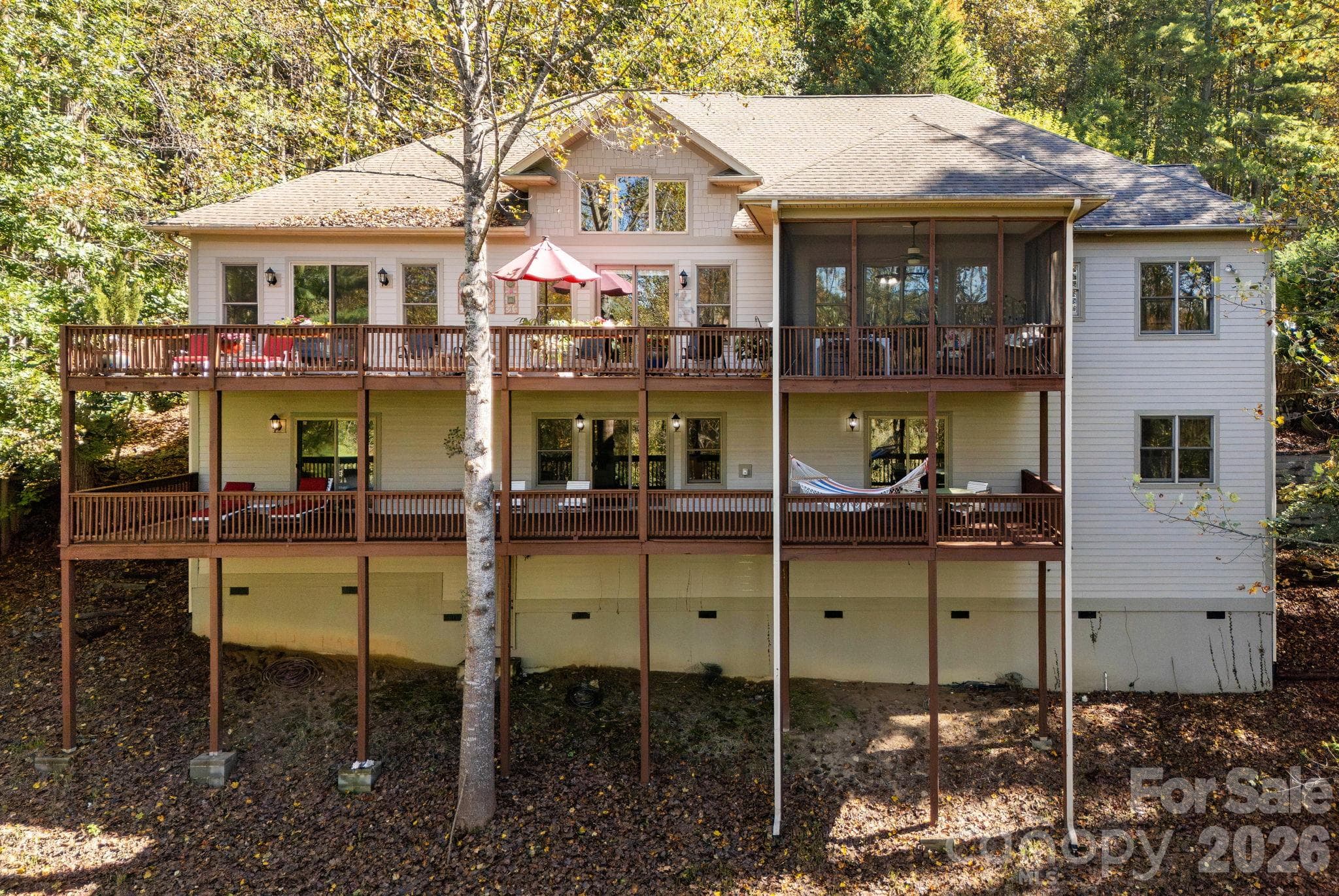 Single Family Residence at 111 Cub Run, Flat Rock, photo 2 of 48