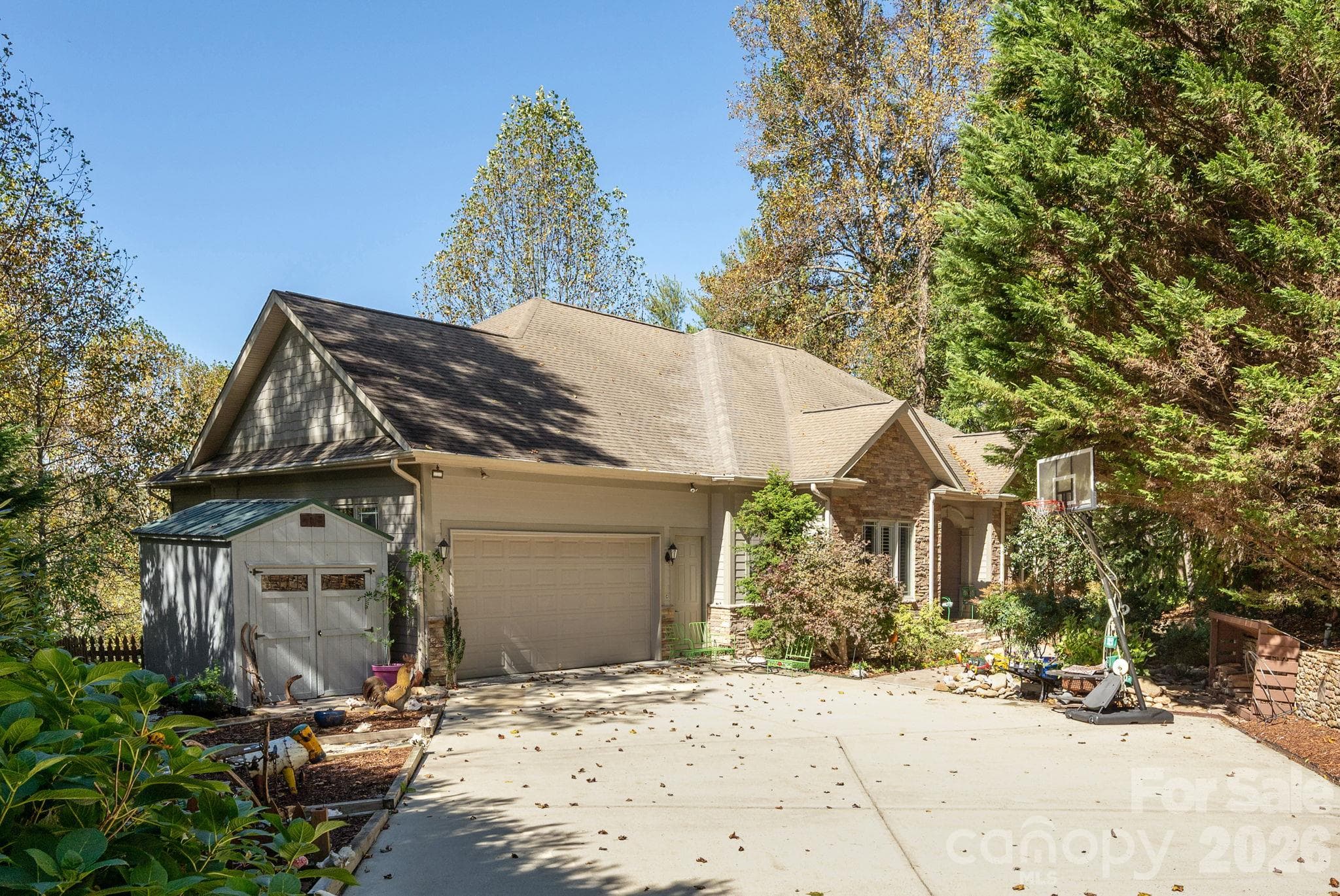 Single Family Residence at 111 Cub Run, Flat Rock, photo 3 of 48