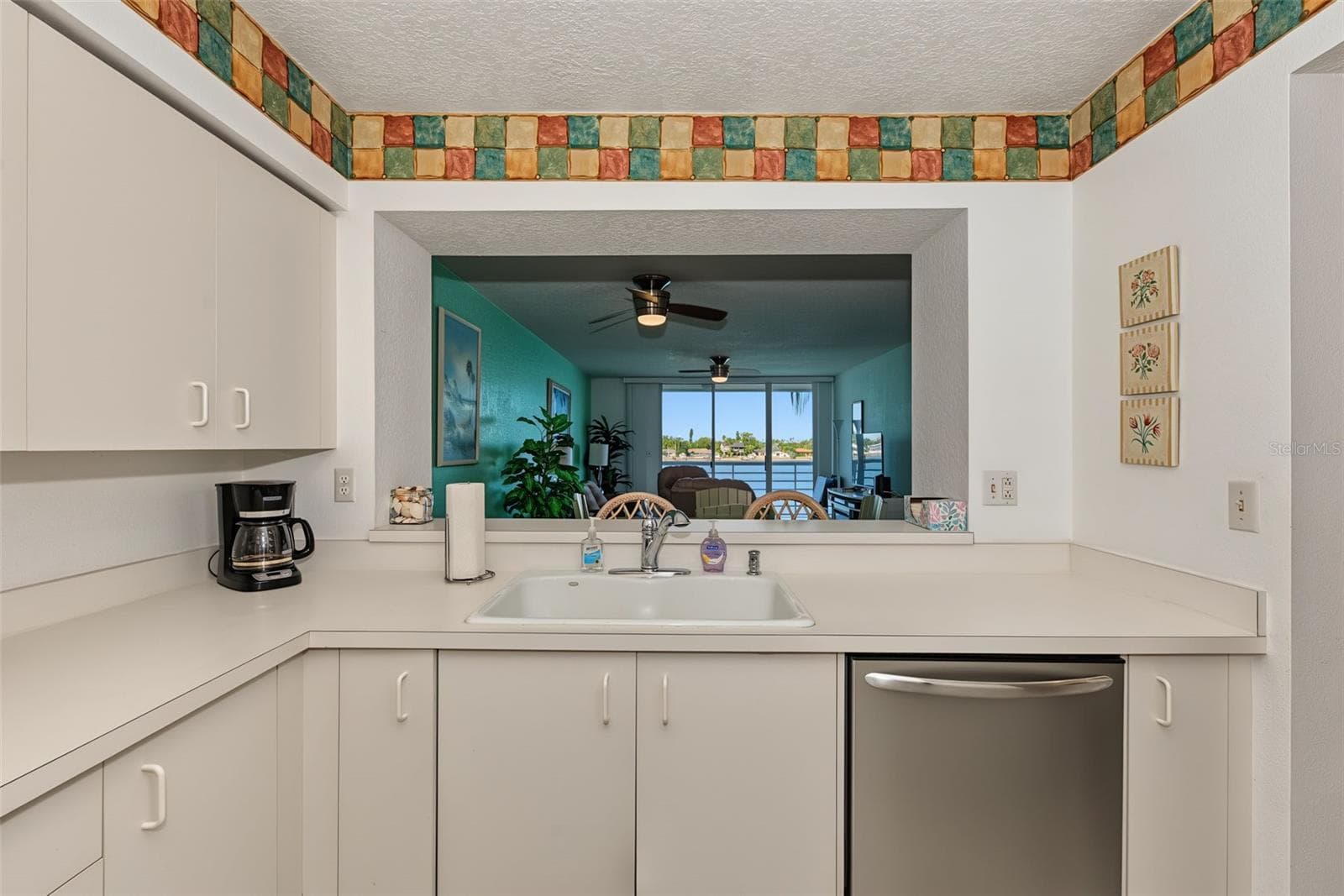 Condominium at 6083 BAHIA DEL MAR CIR #362, ST PETERSBURG, photo 9 of 47