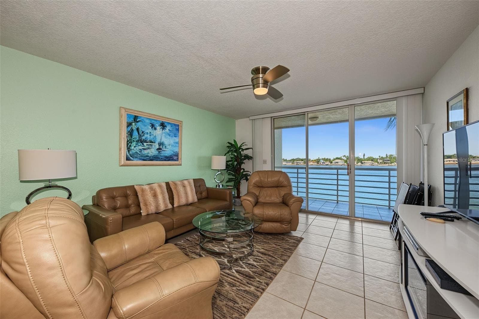 Condominium at 6083 BAHIA DEL MAR CIR #362, ST PETERSBURG, photo 13 of 47