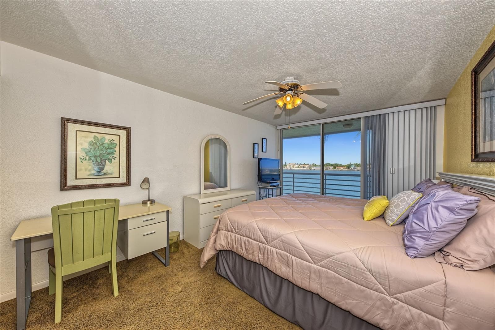 Condominium at 6083 BAHIA DEL MAR CIR #362, ST PETERSBURG, photo 19 of 47