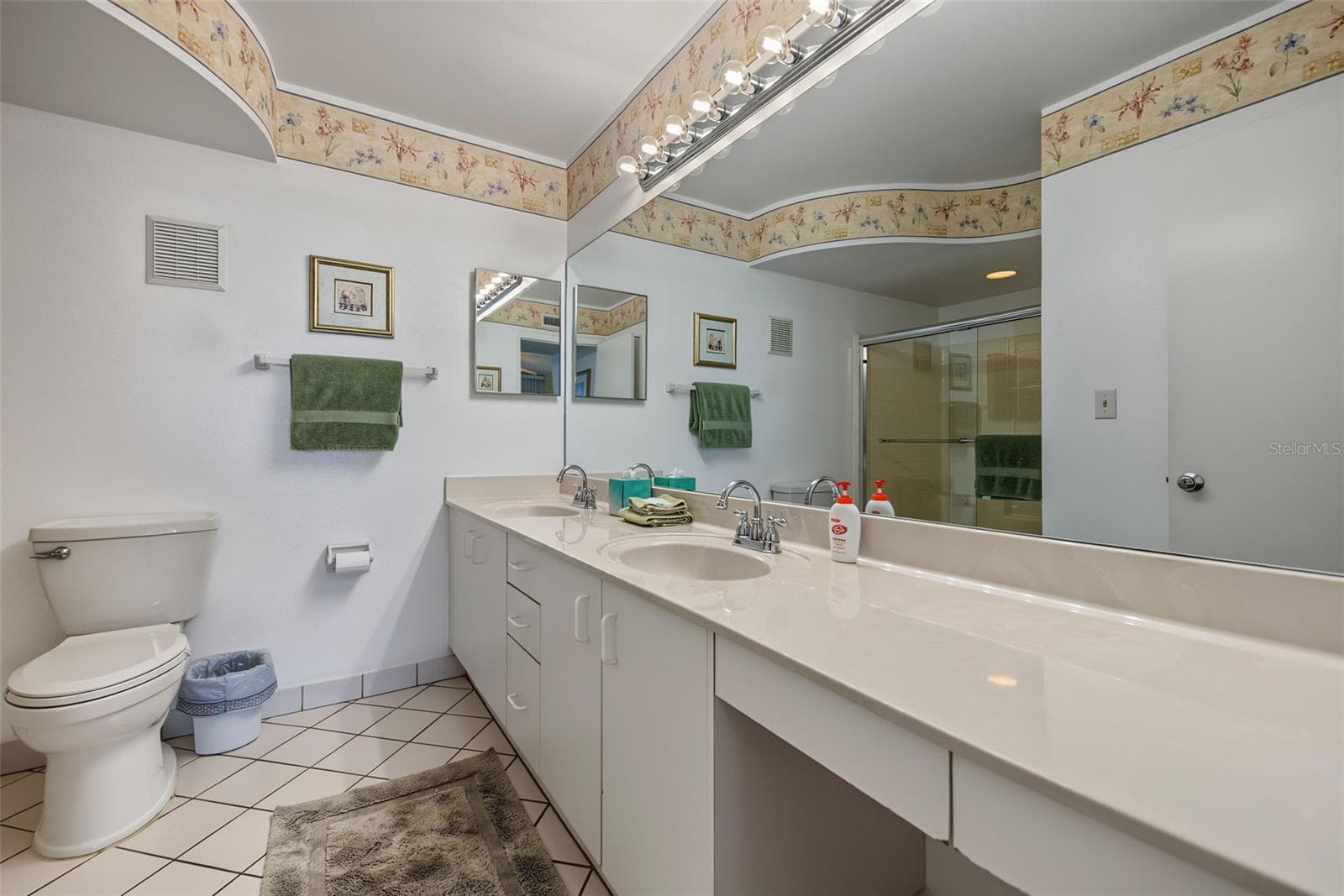 Condominium at 6083 BAHIA DEL MAR CIR #362, ST PETERSBURG, photo 21 of 47