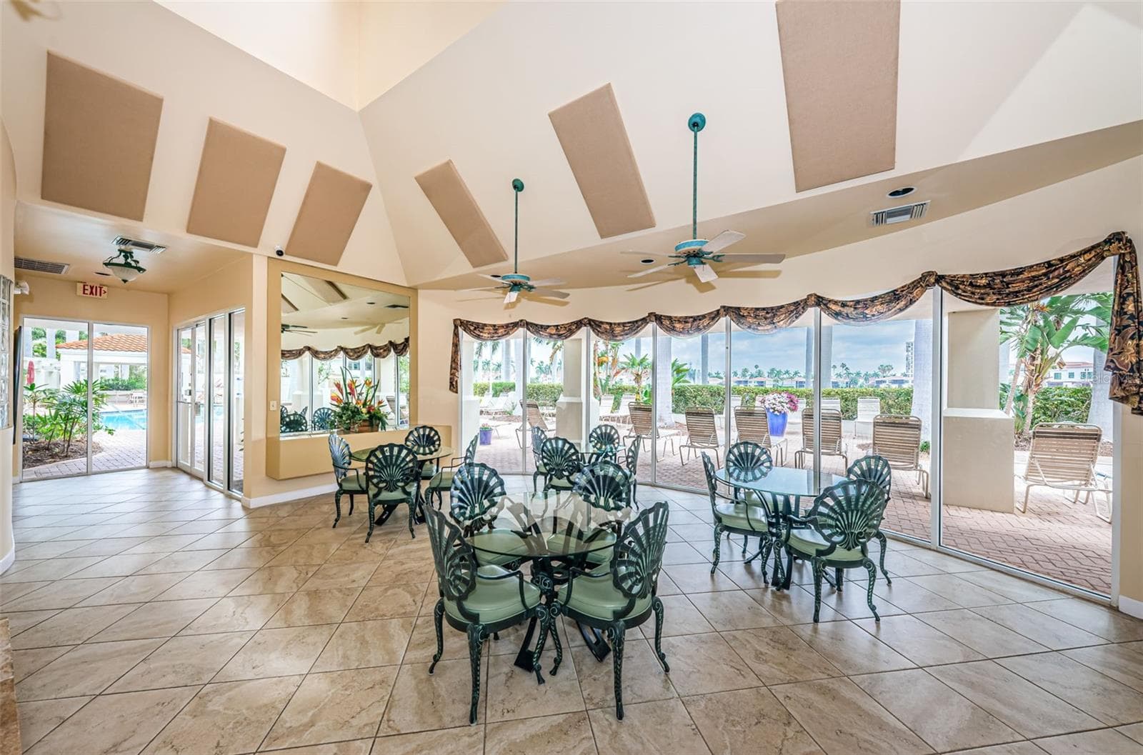 Condominium at 6083 BAHIA DEL MAR CIR #362, ST PETERSBURG, photo 46 of 47