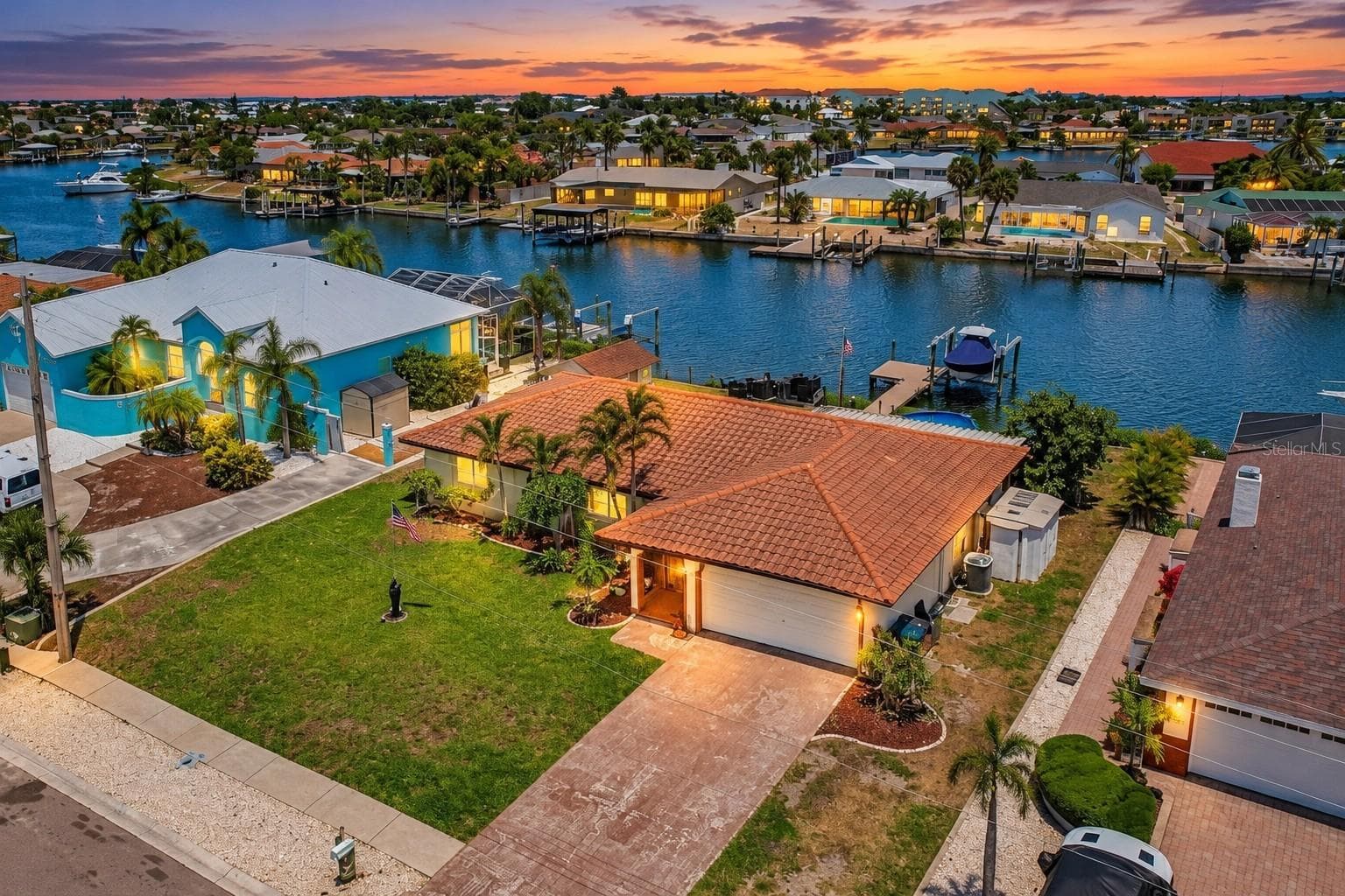801 FLAMINGO DR
