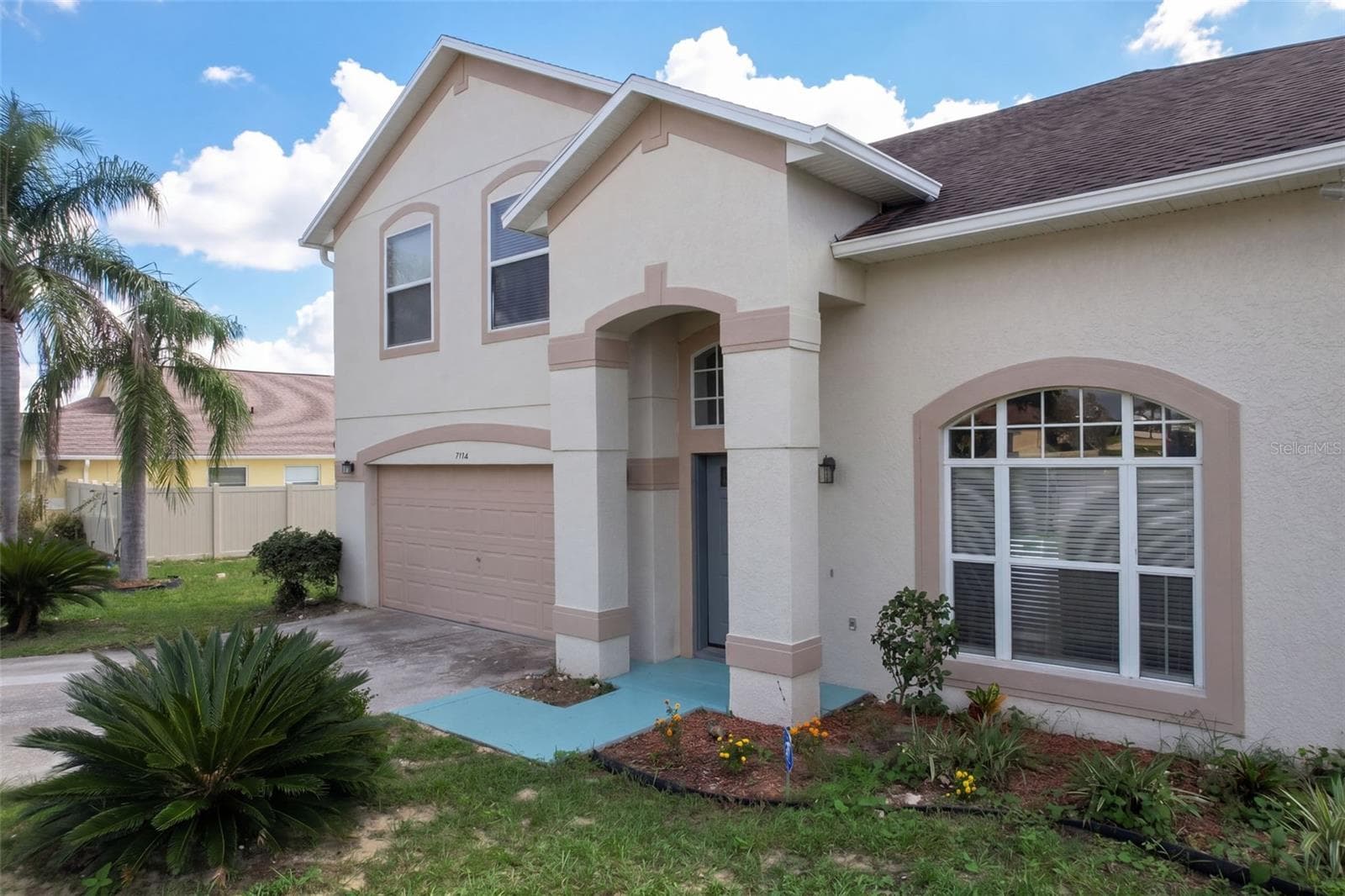 Single Family Residence at 7694 COUNTRY RUN PKWY, ORLANDO, photo 2 of 51
