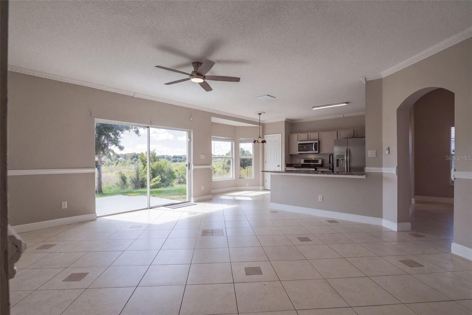 Single Family Residence at 7694 COUNTRY RUN PKWY, ORLANDO, photo 13 of 51