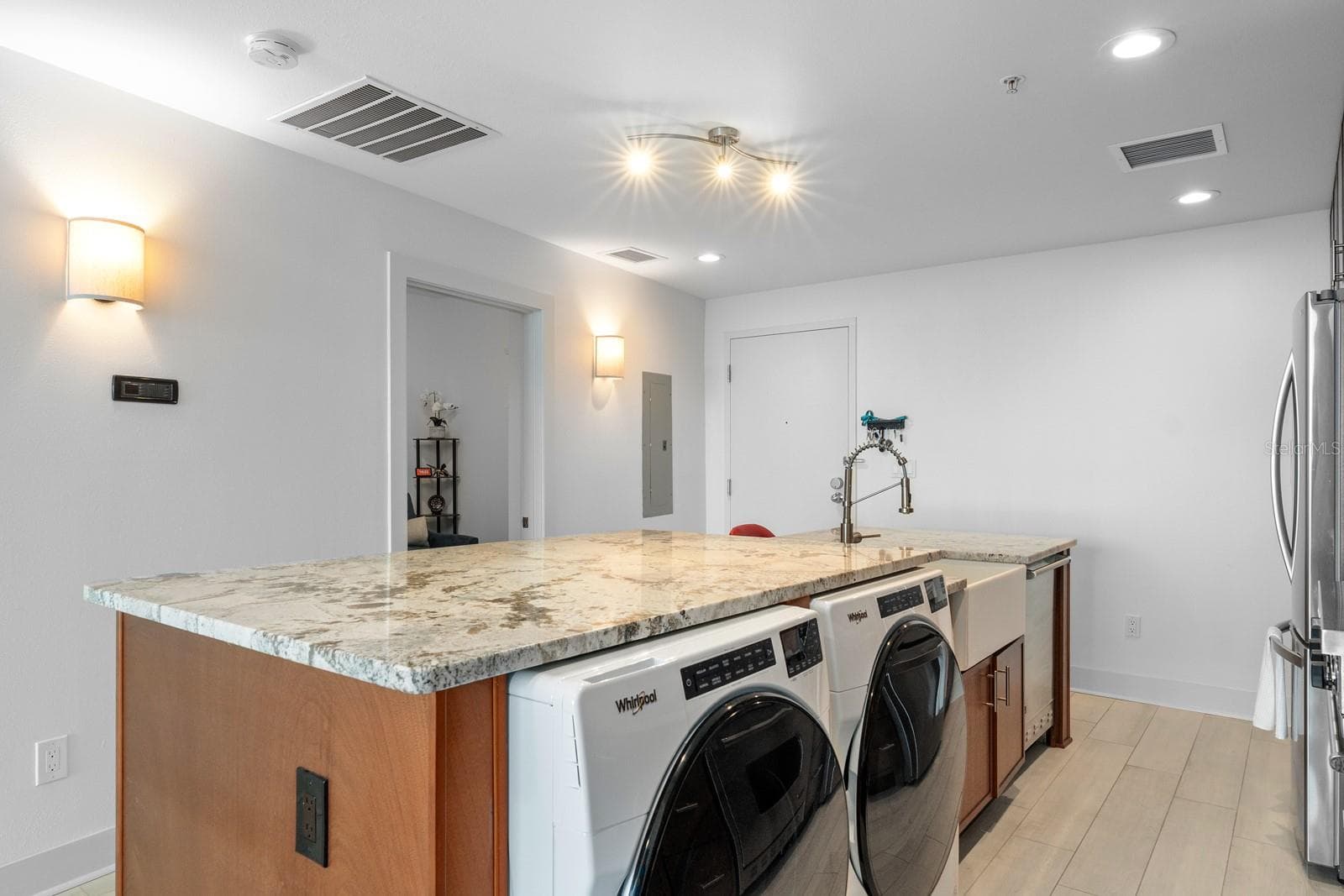 Condominium at 1208 E KENNEDY BLVD #723, TAMPA, photo 12 of 27