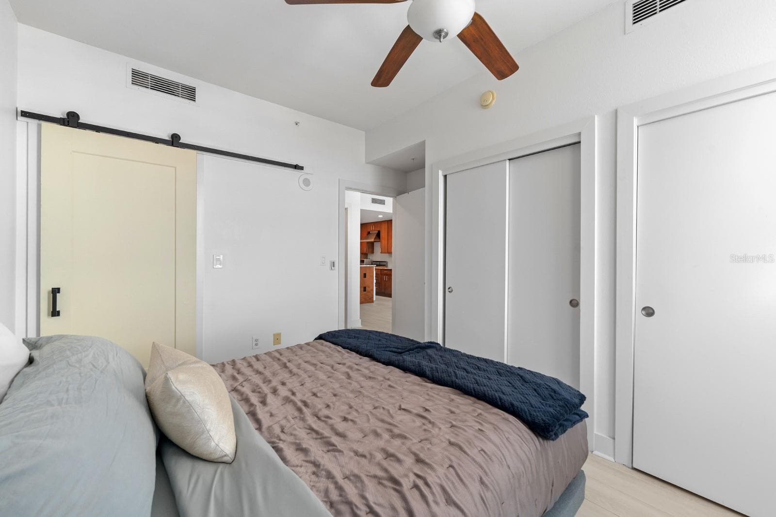 Condominium at 1208 E KENNEDY BLVD #723, TAMPA, photo 18 of 27