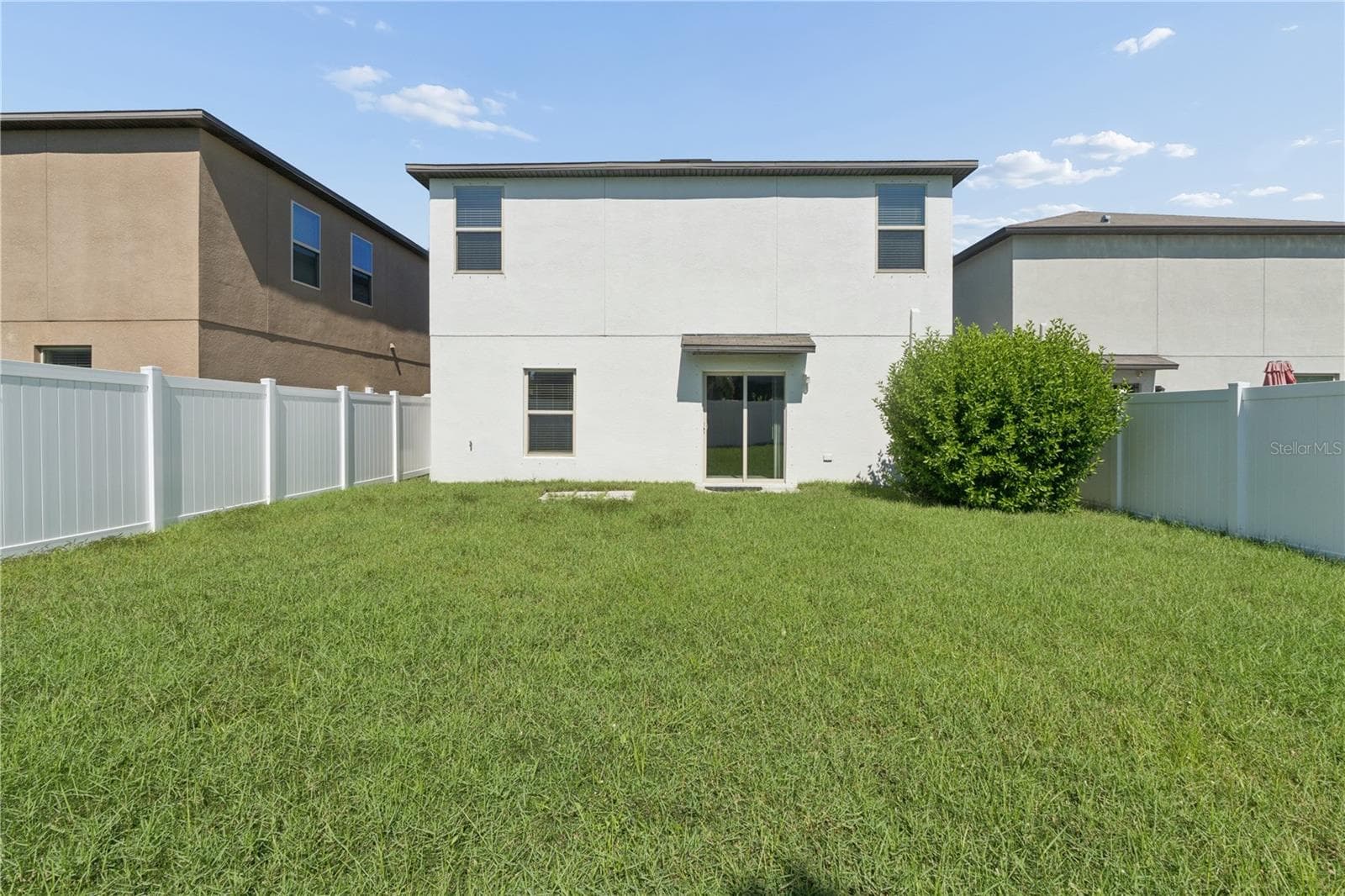 Single Family Residence at 7207 RONNIE GARDENS CT, TAMPA, photo 6 of 38
