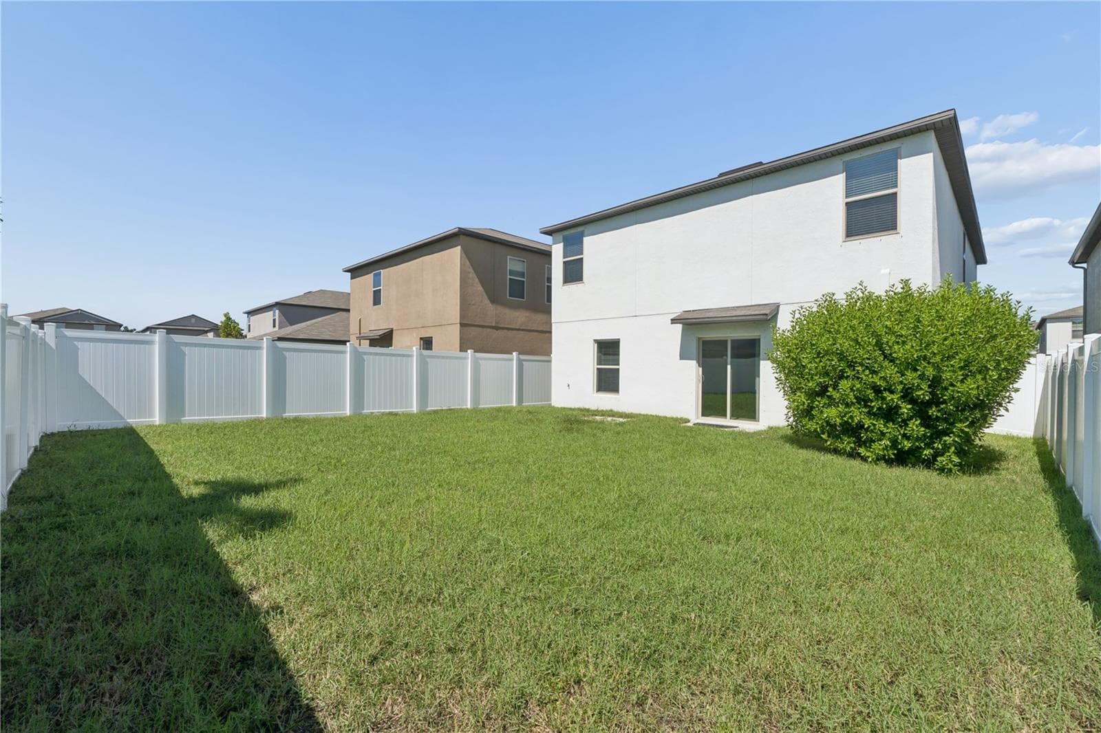 Single Family Residence at 7207 RONNIE GARDENS CT, TAMPA, photo 7 of 38