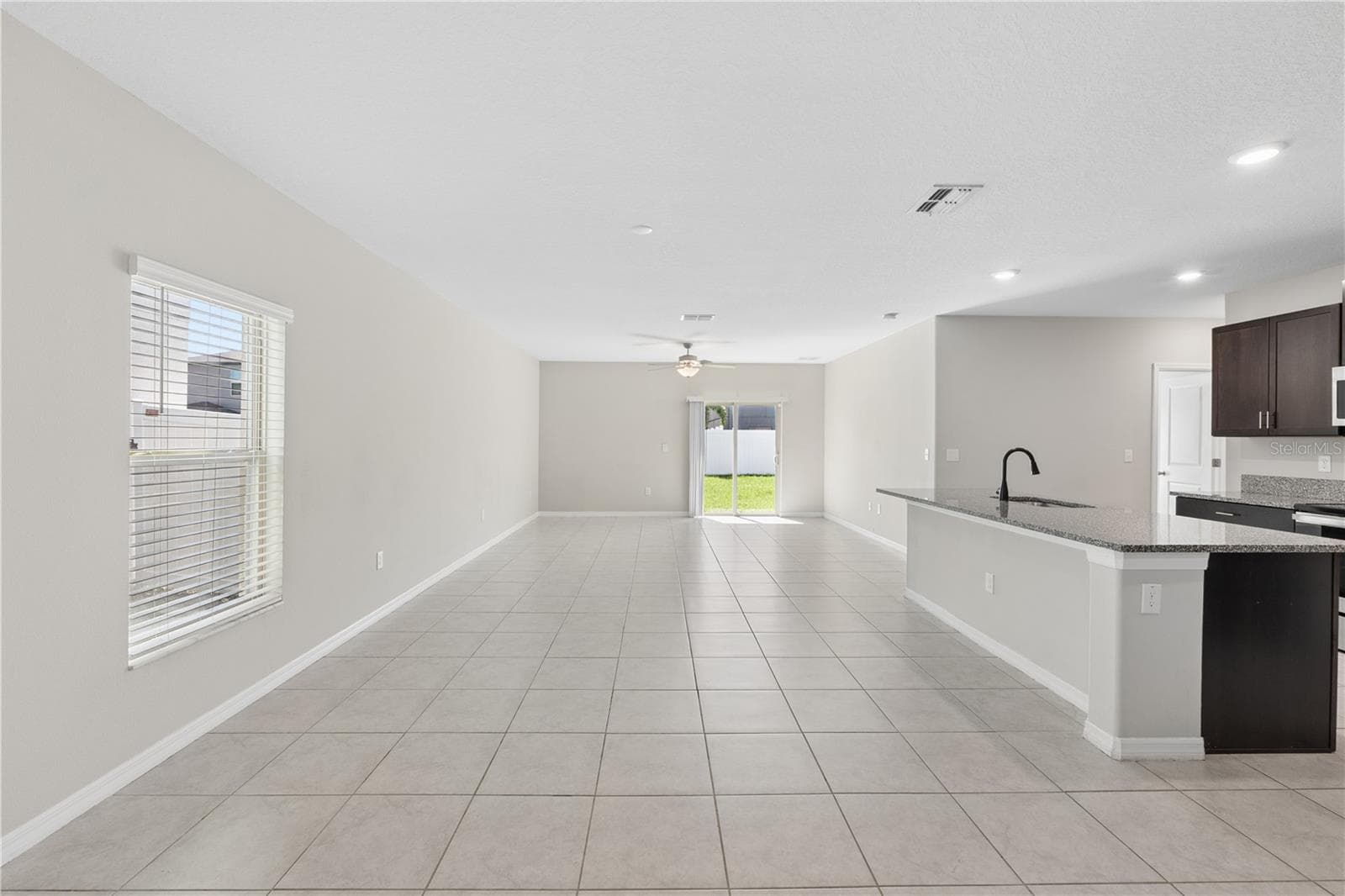 Single Family Residence at 7207 RONNIE GARDENS CT, TAMPA, photo 14 of 38