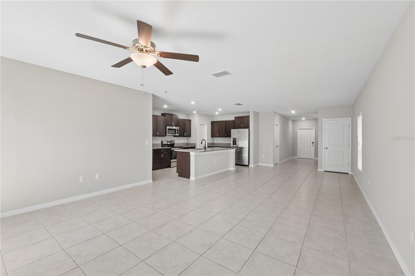 Single Family Residence at 7207 RONNIE GARDENS CT, TAMPA, photo 15 of 38