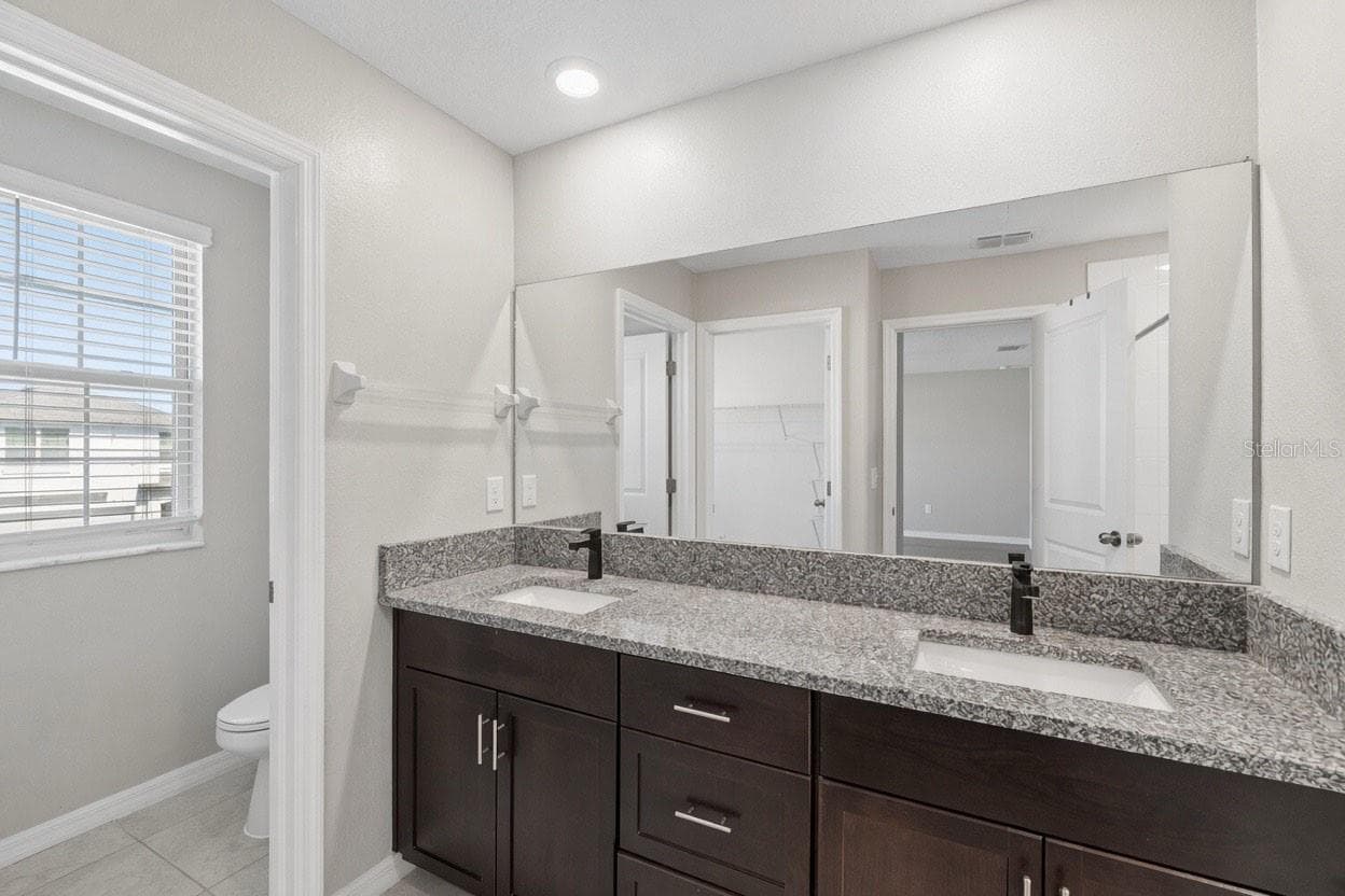 Single Family Residence at 7207 RONNIE GARDENS CT, TAMPA, photo 18 of 38