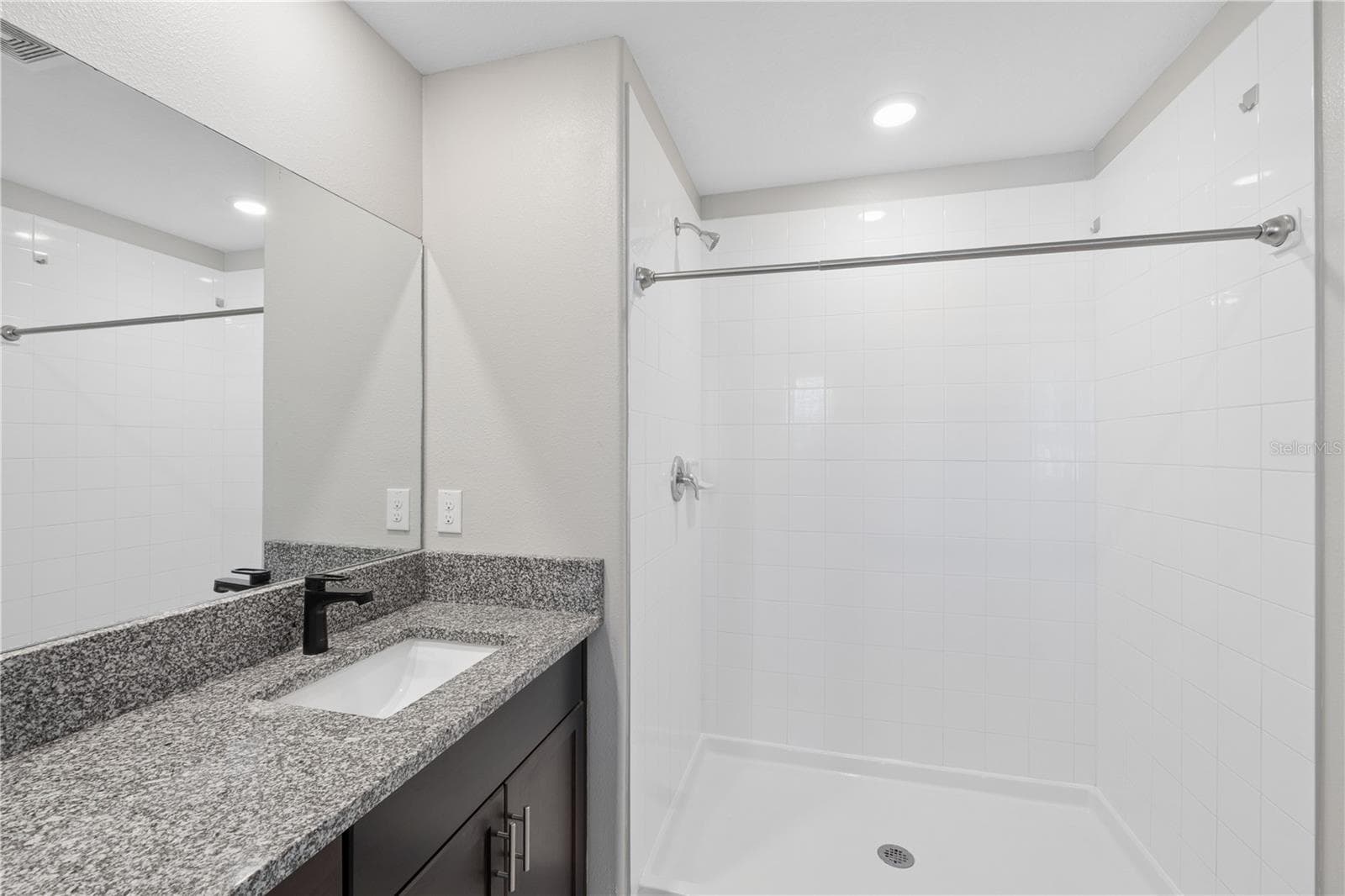 Single Family Residence at 7207 RONNIE GARDENS CT, TAMPA, photo 21 of 38