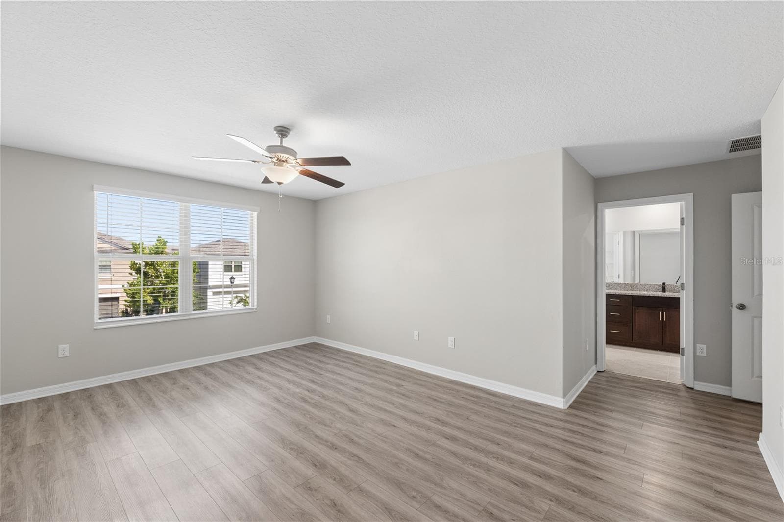 Single Family Residence at 7207 RONNIE GARDENS CT, TAMPA, photo 23 of 38