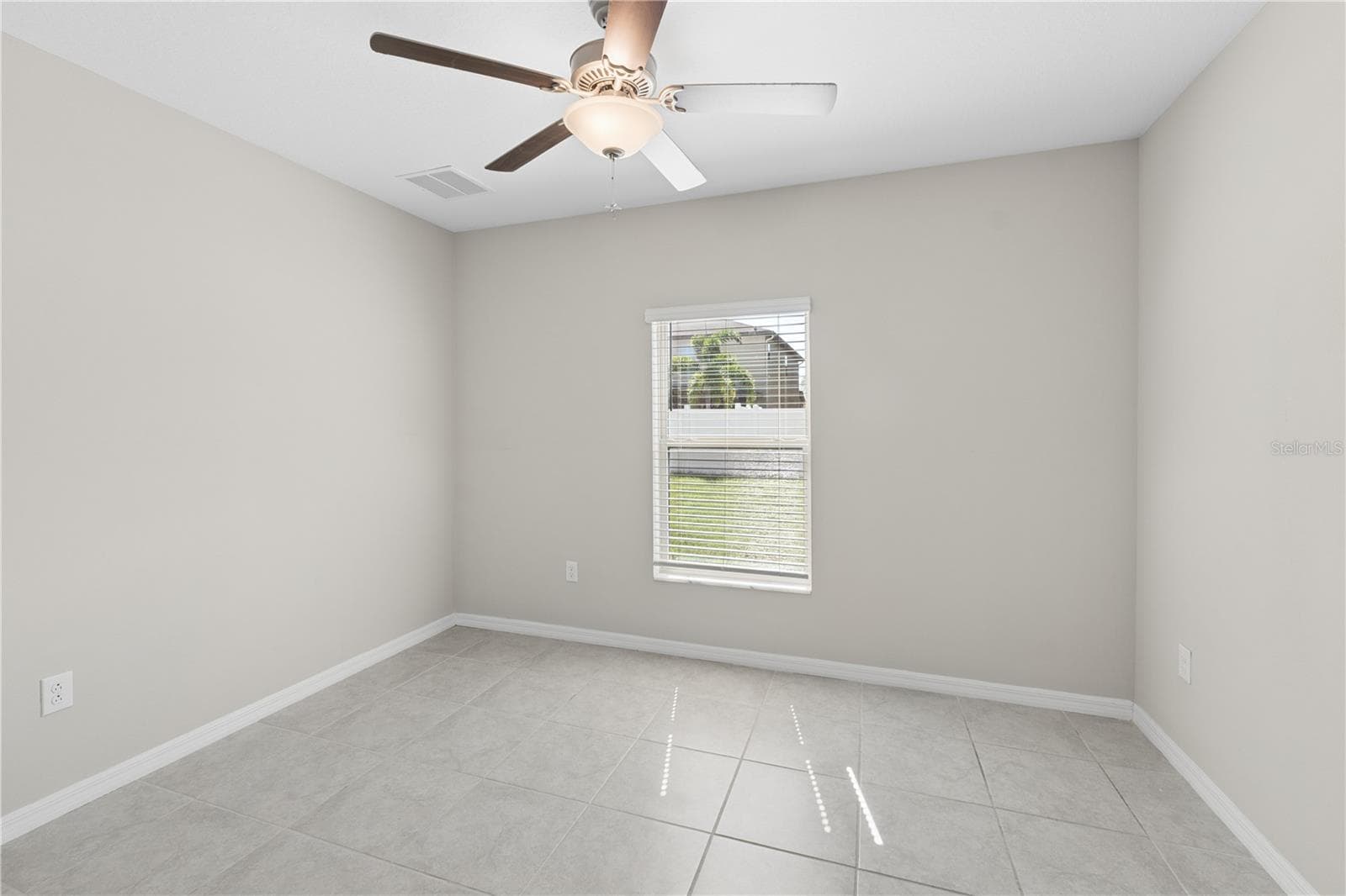 Single Family Residence at 7207 RONNIE GARDENS CT, TAMPA, photo 32 of 38