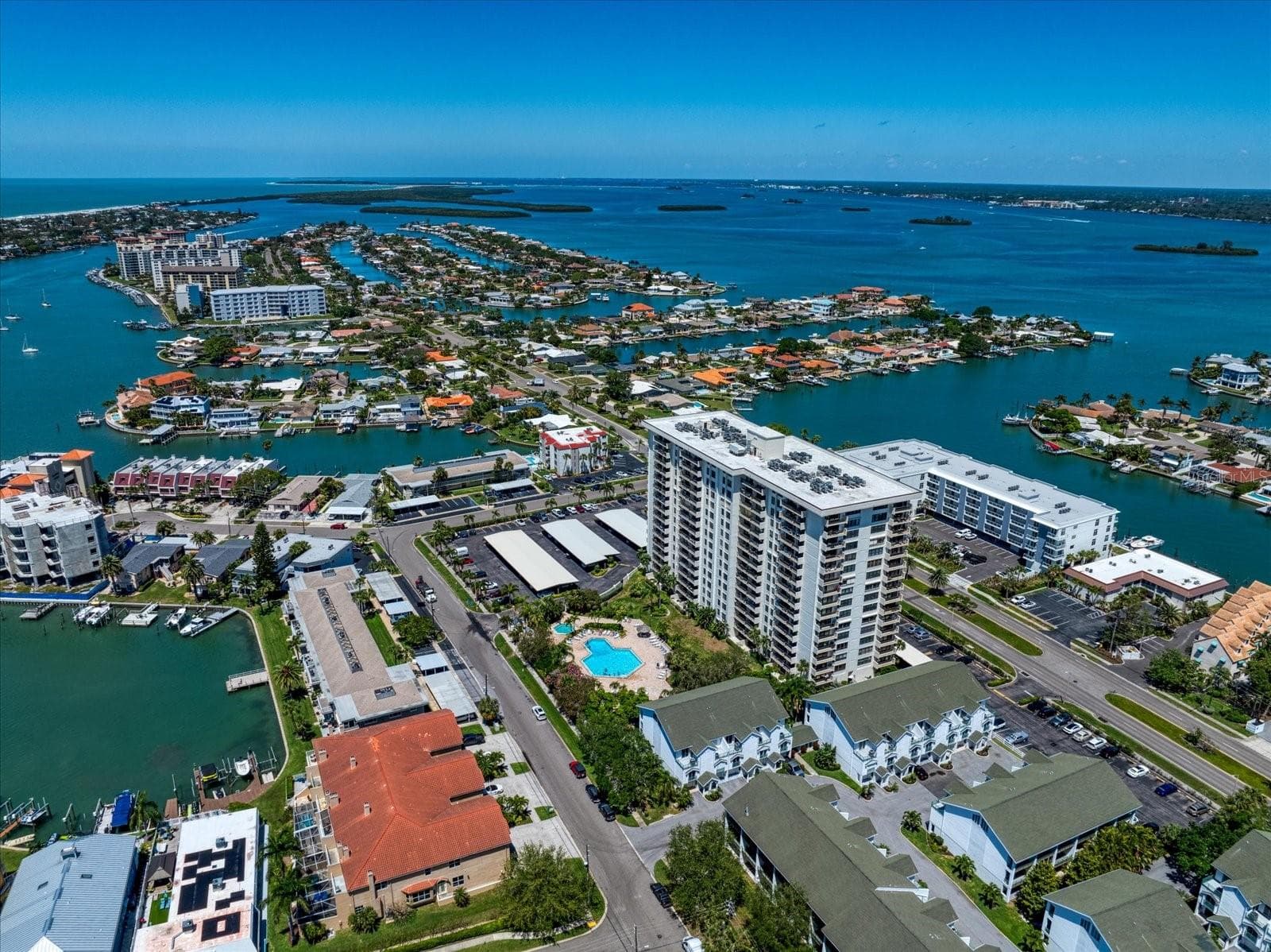 Condominium at 400 ISLAND WAY #904, CLEARWATER BEACH, photo 30 of 40