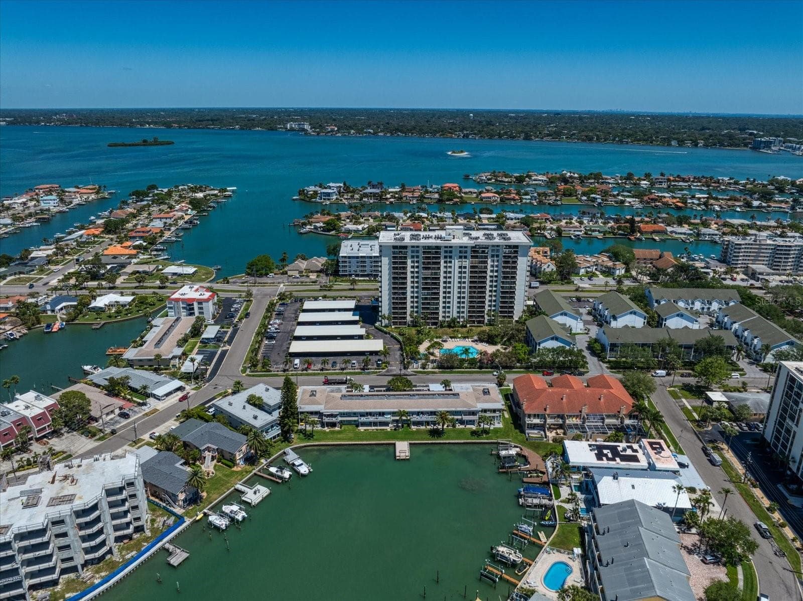 Condominium at 400 ISLAND WAY #904, CLEARWATER BEACH, photo 31 of 40
