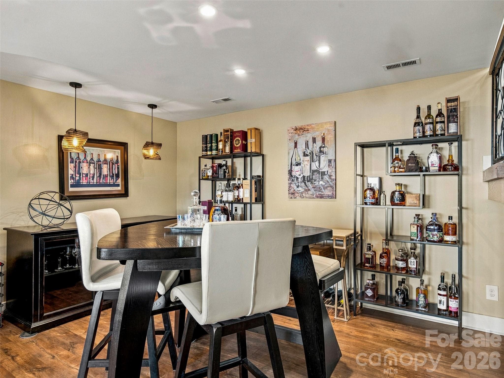 Amazing entertaining space - 21 Peach Knob Drive, Asheville