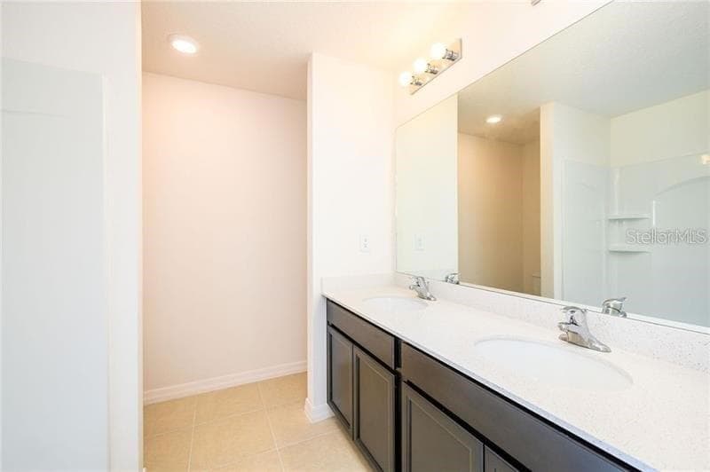 Single Family Residence at 12000 PALE GRASS WAY, LEESBURG, photo 6 of 22