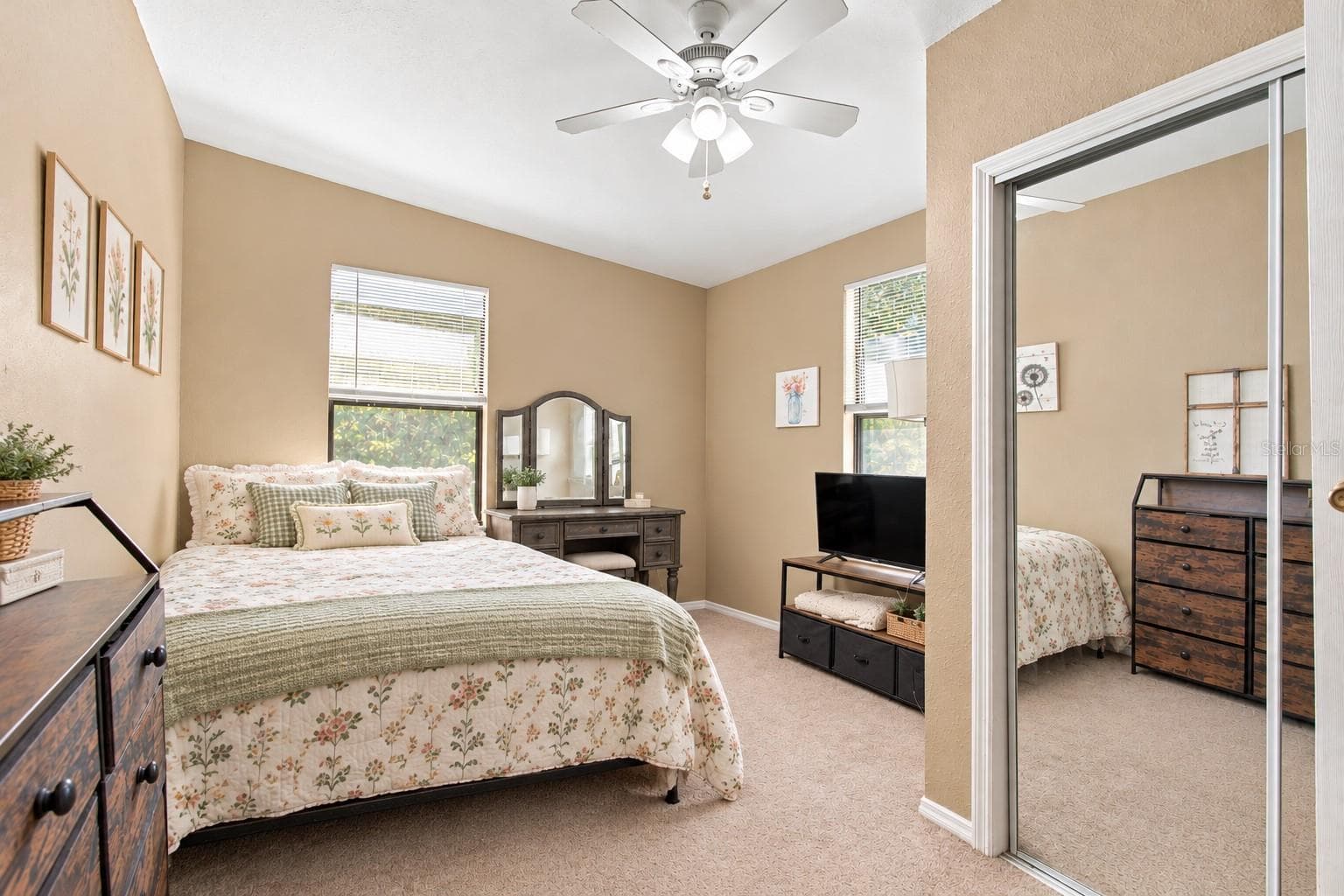 *Bedding/wall art swapped with AI to stage image* - 1922 BEACHWAY LN, ODESSA