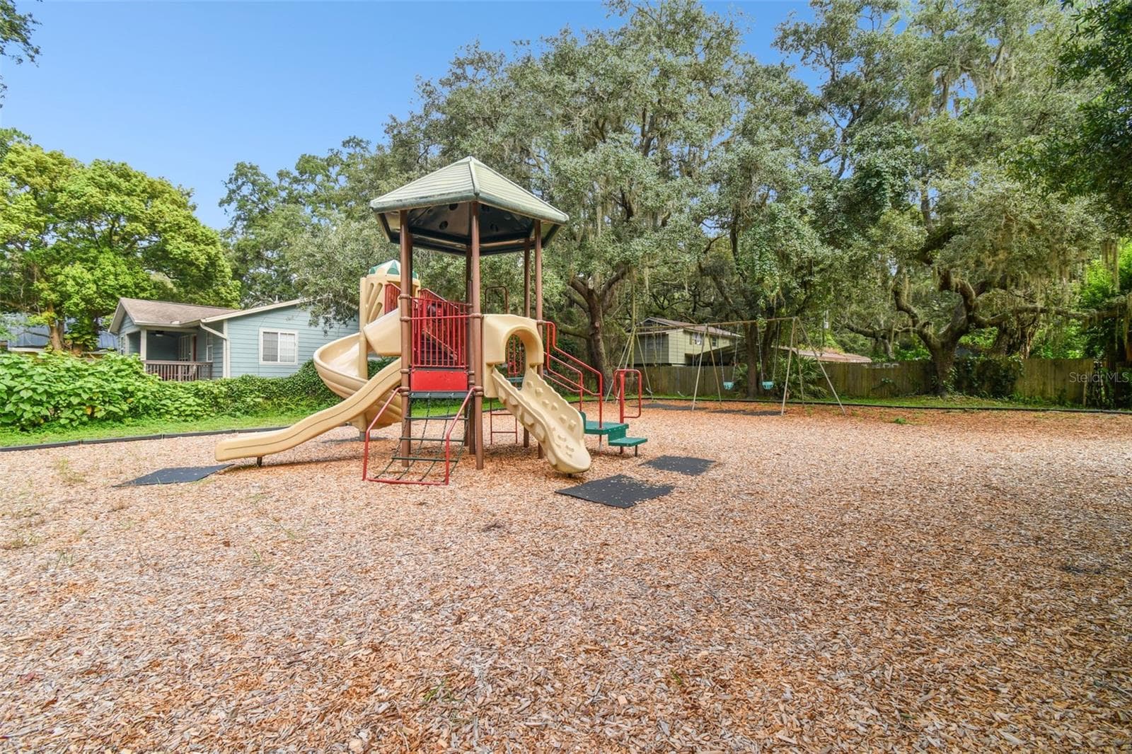 Single Family Residence at 1922 BEACHWAY LN, ODESSA, photo 48 of 78