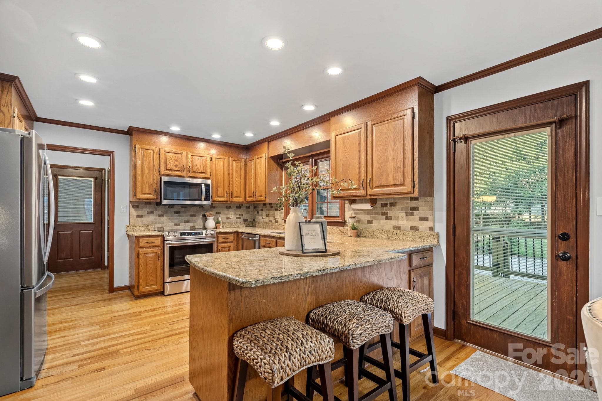 Single Family Residence at 2716 Oldenway Drive, Charlotte, photo 6 of 45