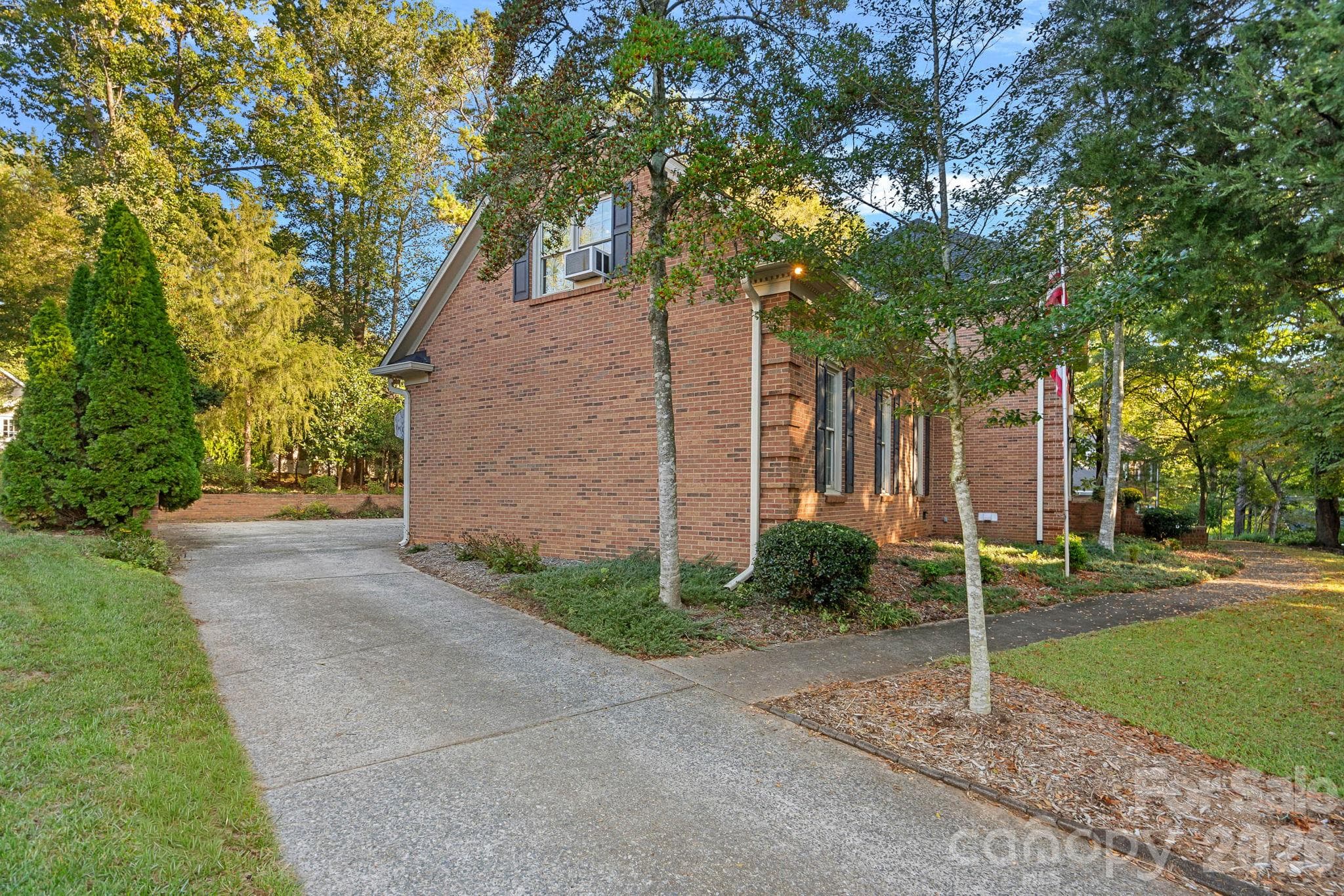 Single Family Residence at 2716 Oldenway Drive, Charlotte, photo 43 of 45