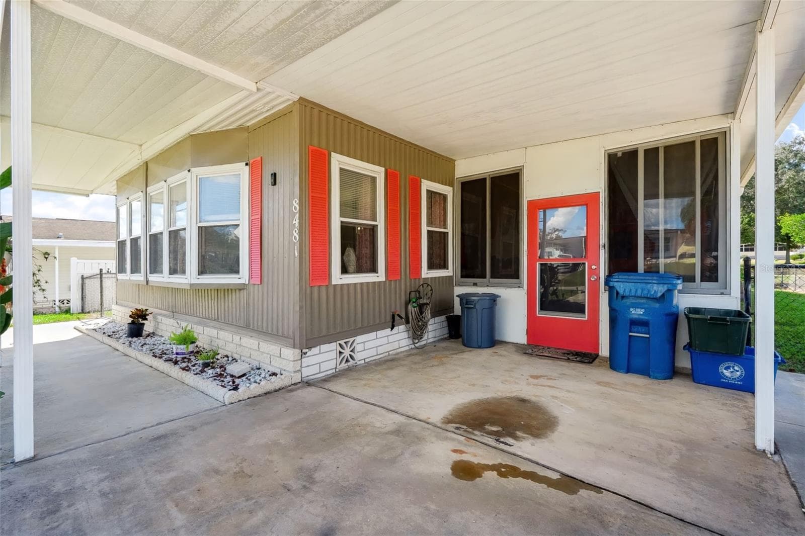 Single Family Residence at 8481 DICKENS AVE, BROOKSVILLE, photo 6 of 39