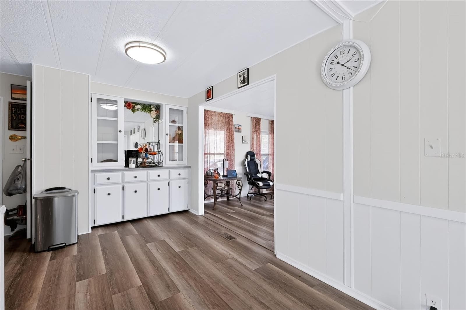 Single Family Residence at 8481 DICKENS AVE, BROOKSVILLE, photo 15 of 39